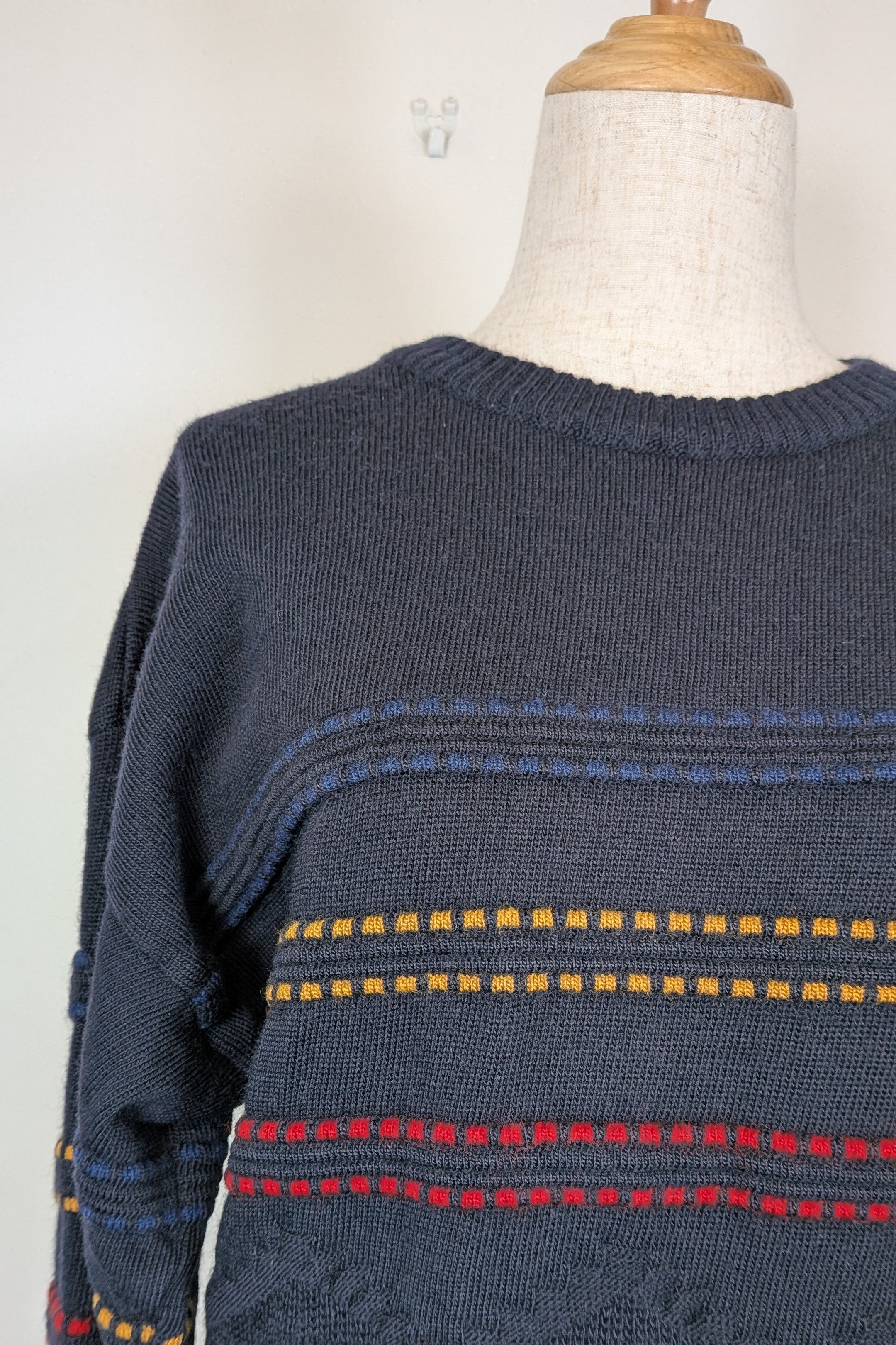 Vintage 90s Sovrano Australia 3D Cable Knit Pure New Wool Jumper Size L