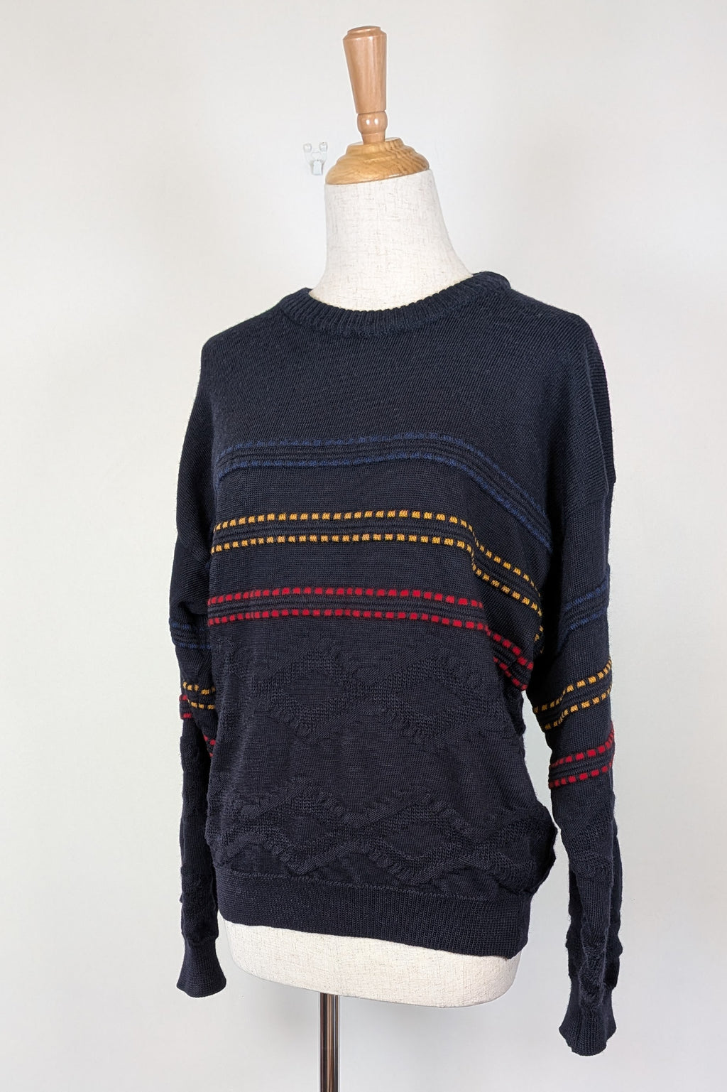 Vintage 90s Sovrano Australia 3D Cable Knit Pure New Wool Jumper Size L