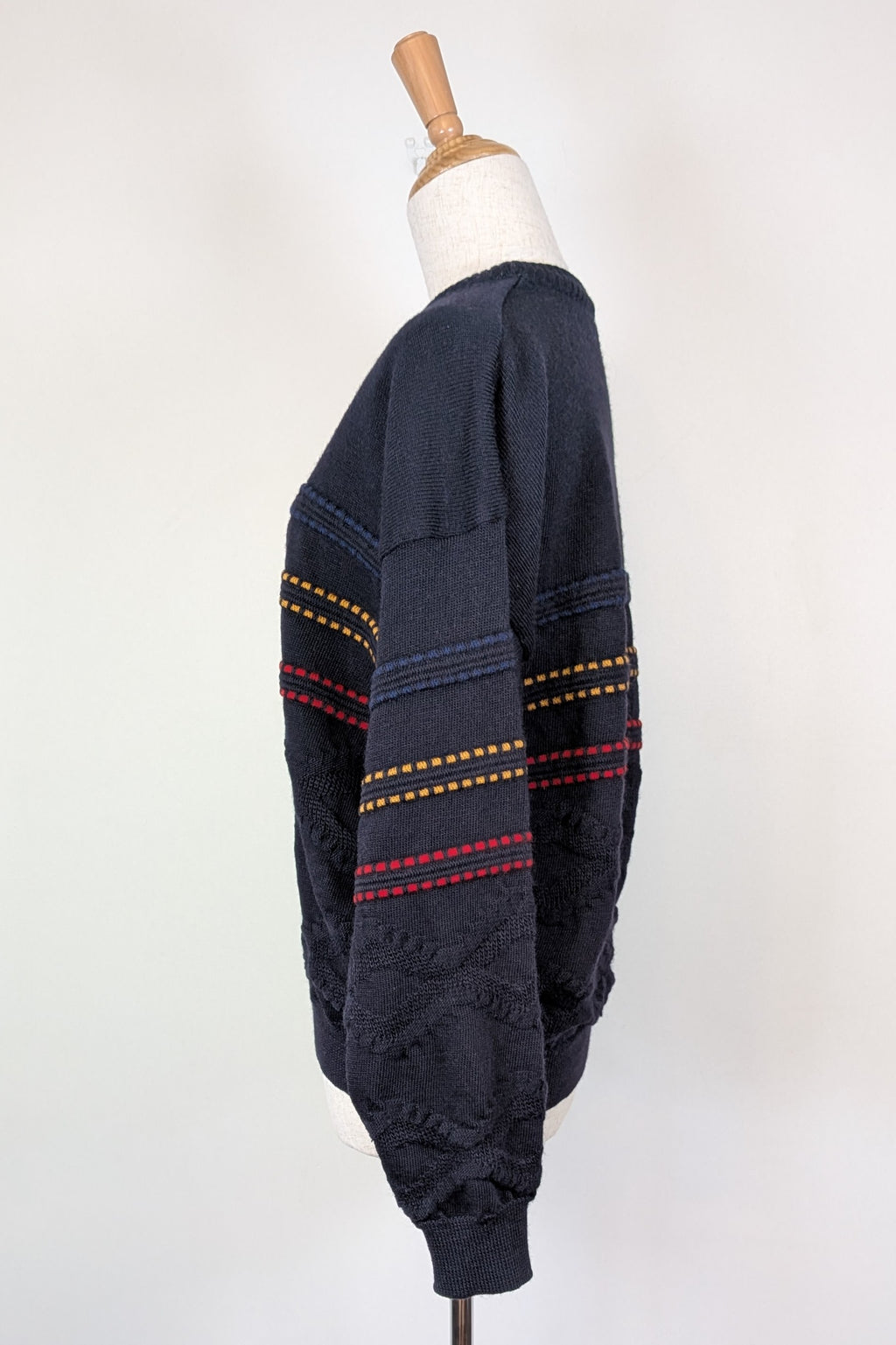 Vintage 90s Sovrano Australia 3D Cable Knit Pure New Wool Jumper Size L