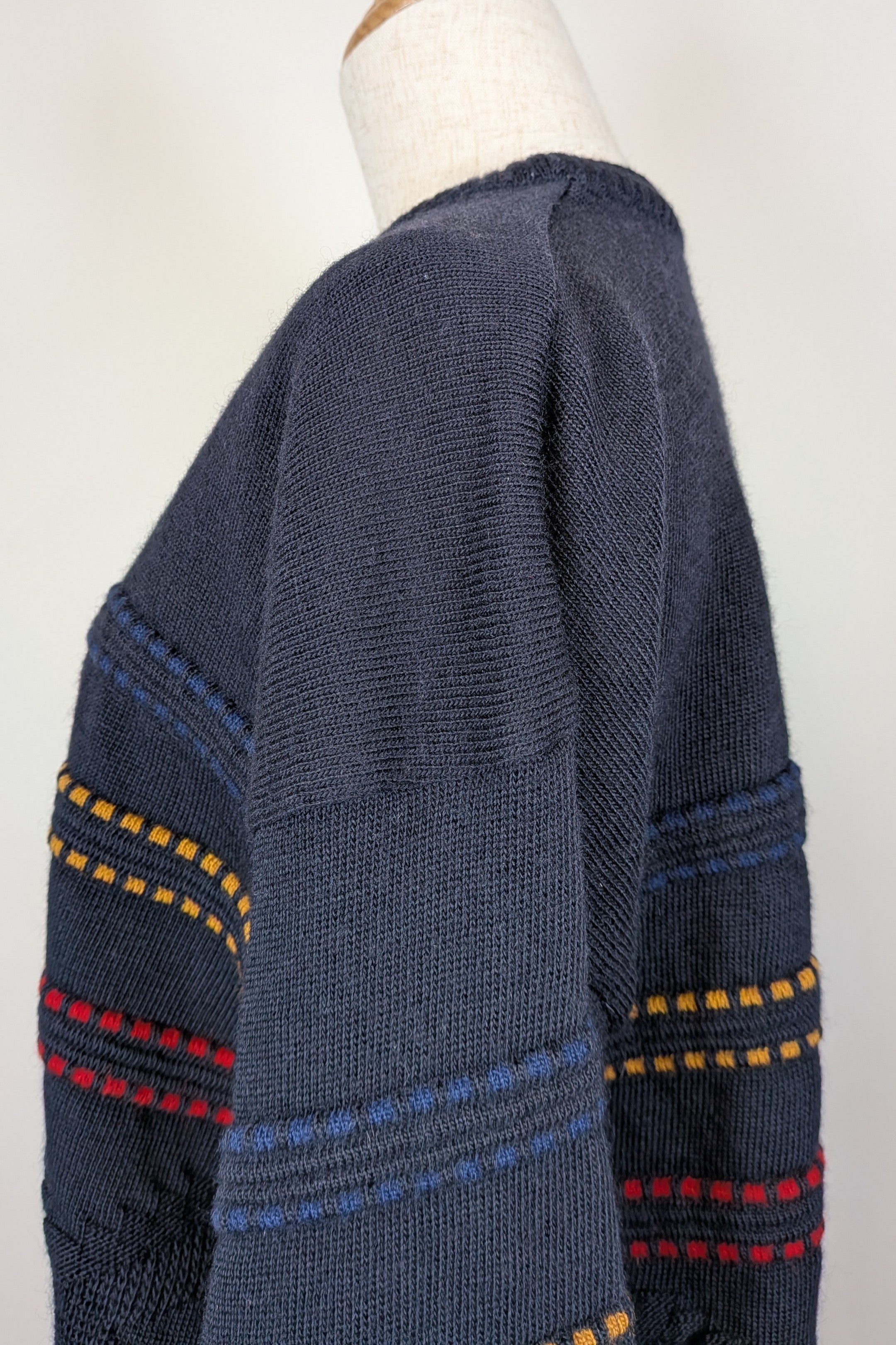 Vintage 90s Sovrano Australia 3D Cable Knit Pure New Wool Jumper Size L
