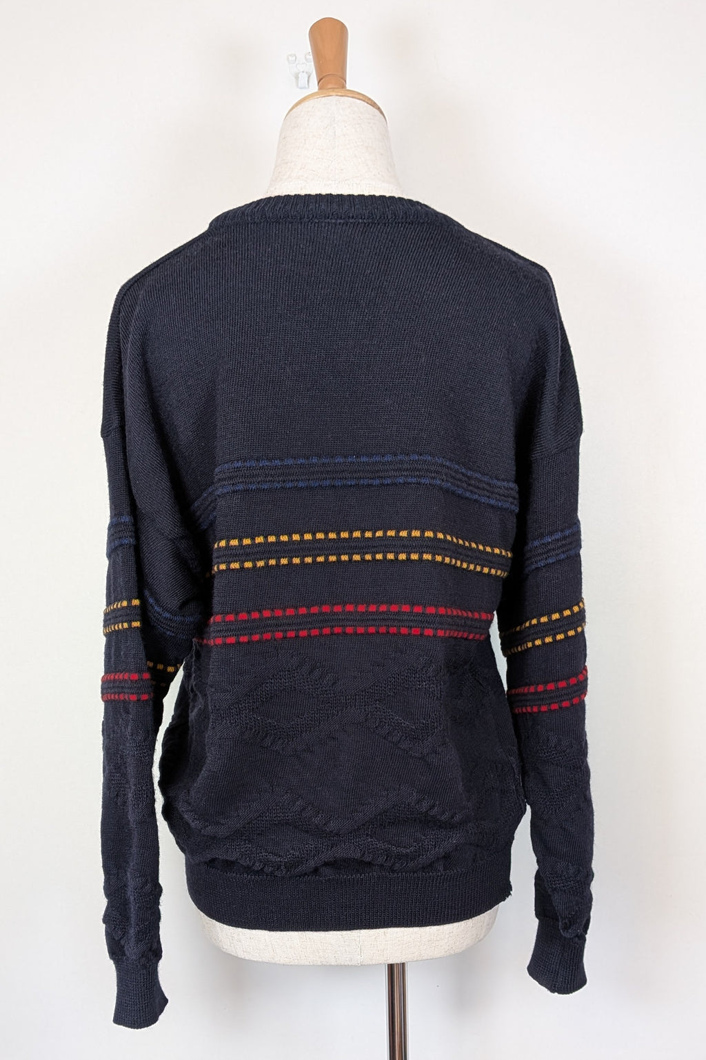 Vintage 90s Sovrano Australia 3D Cable Knit Pure New Wool Jumper Size L
