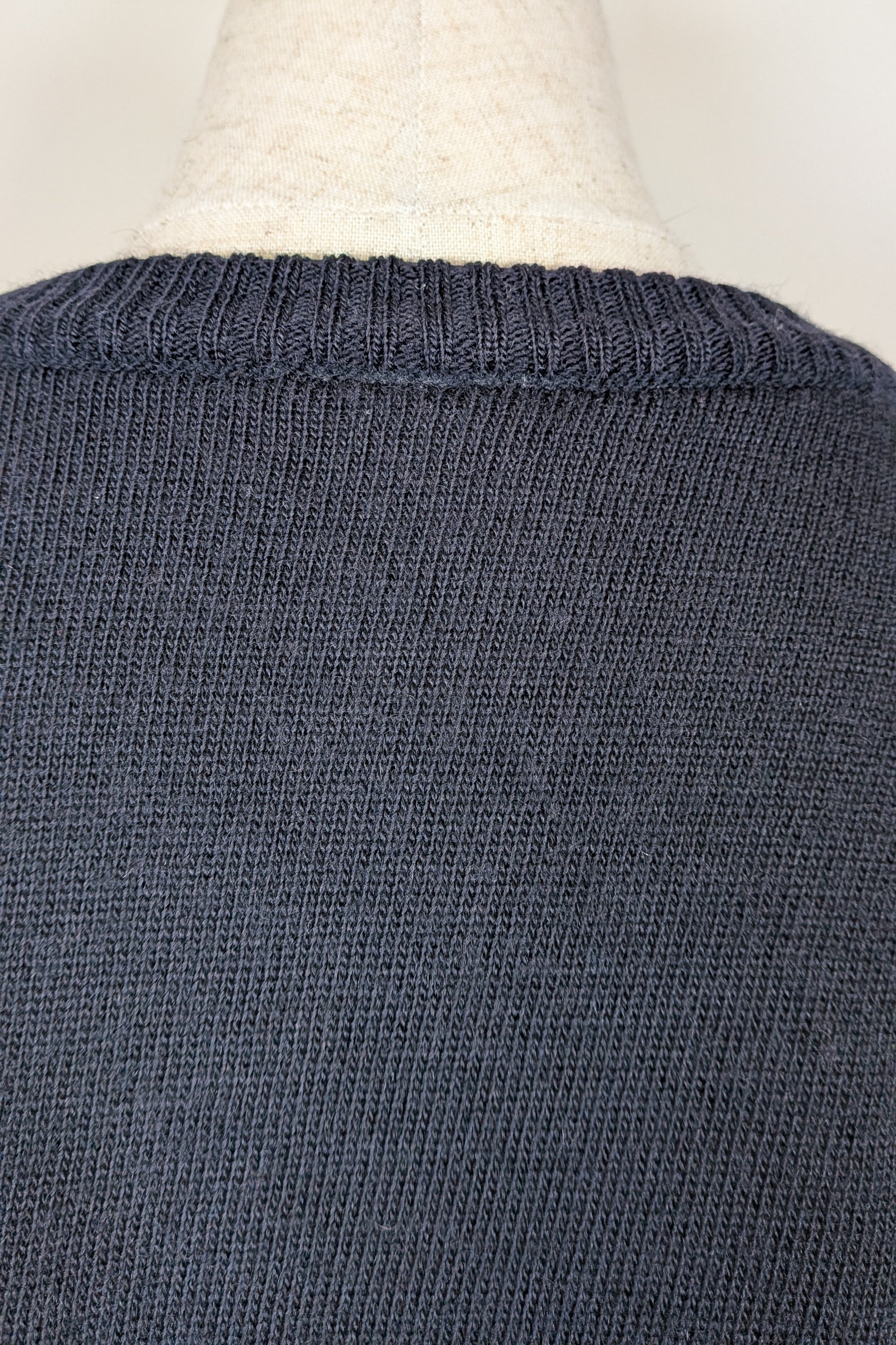 Vintage 90s Sovrano Australia 3D Cable Knit Pure New Wool Jumper Size L