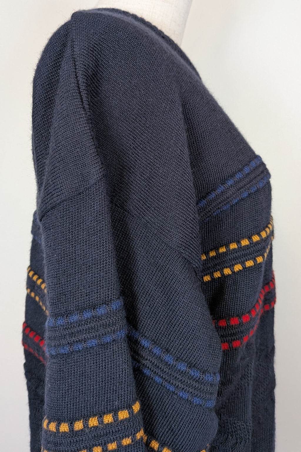 Vintage 90s Sovrano Australia 3D Cable Knit Pure New Wool Jumper Size L