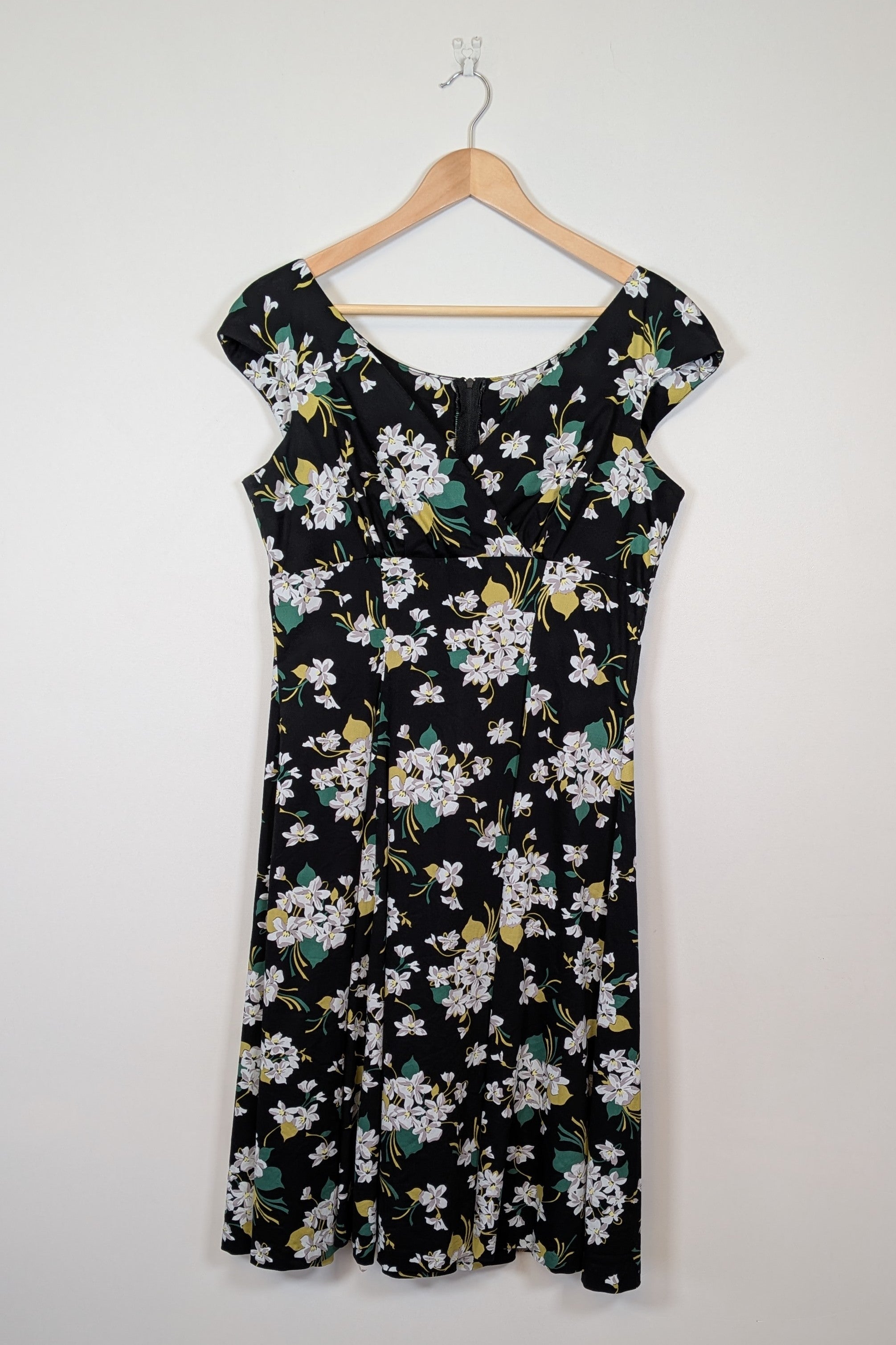 Retrospec'd Empire Floral Fit & Flare Dress Size 14