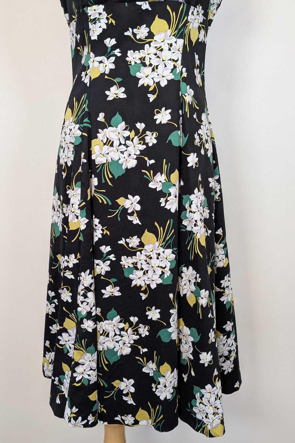 Retrospec'd Empire Floral Fit & Flare Dress Size 14