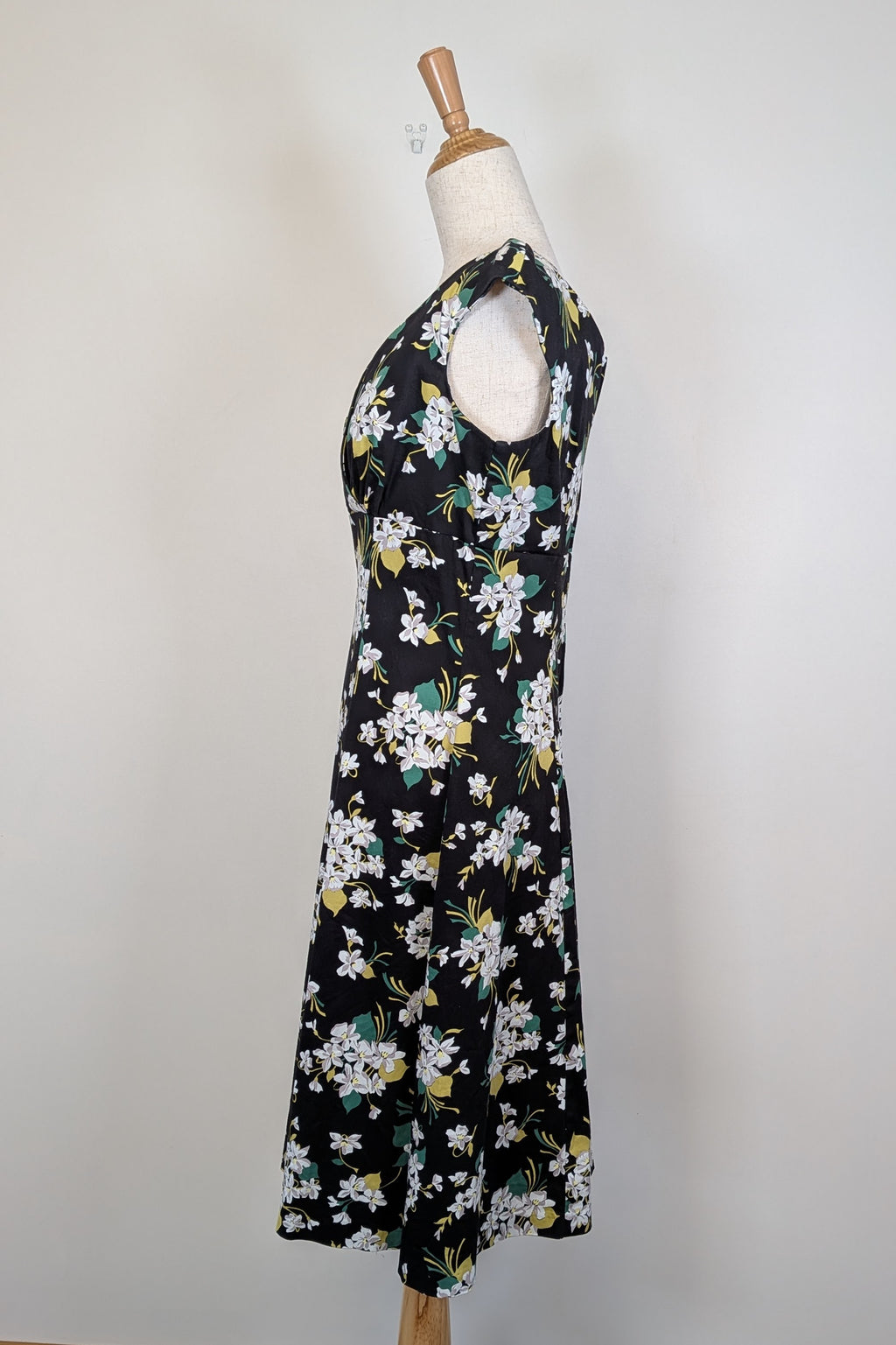 Retrospec'd Empire Floral Fit & Flare Dress Size 14