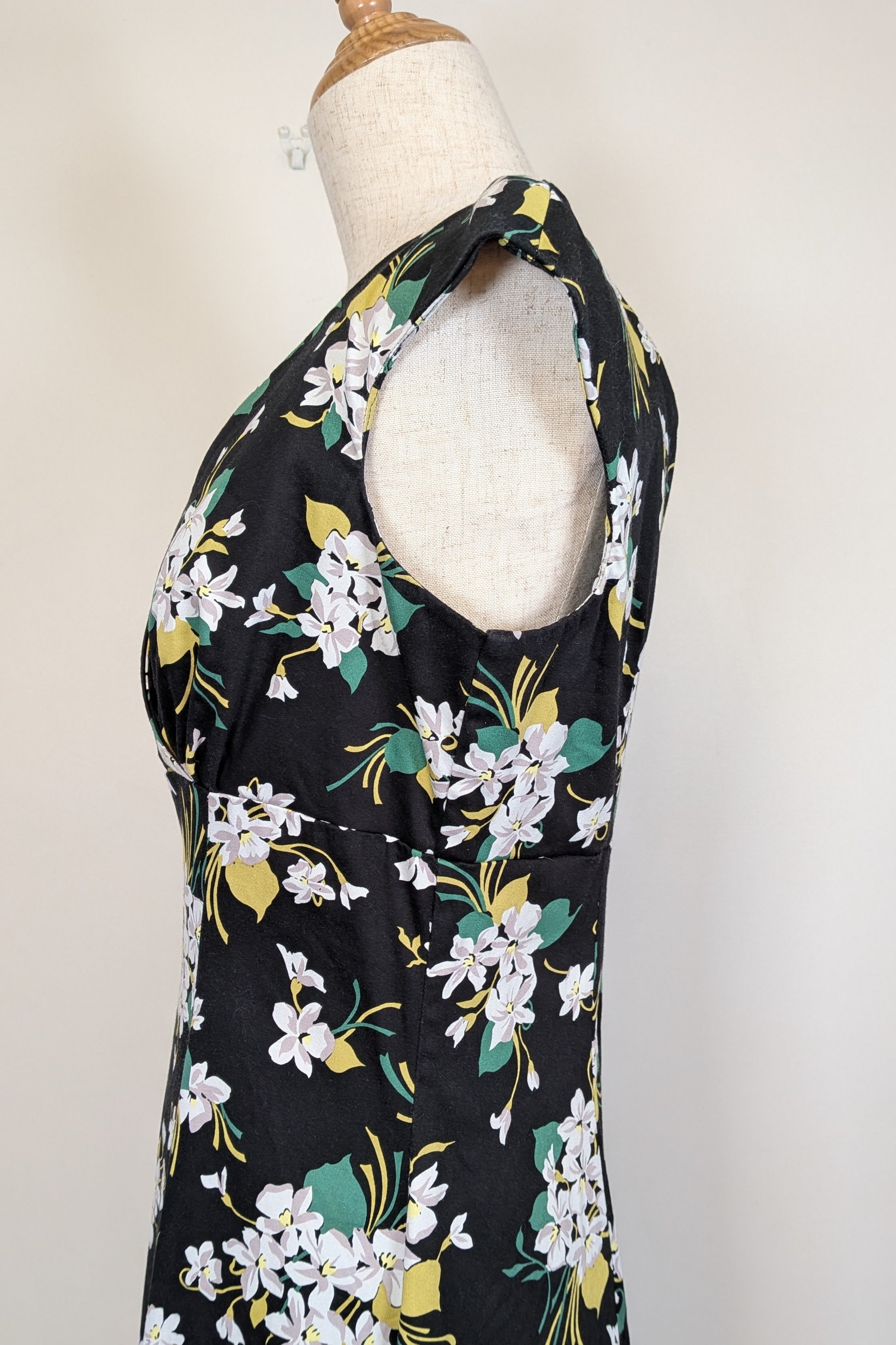 Retrospec'd Empire Floral Fit & Flare Dress Size 14