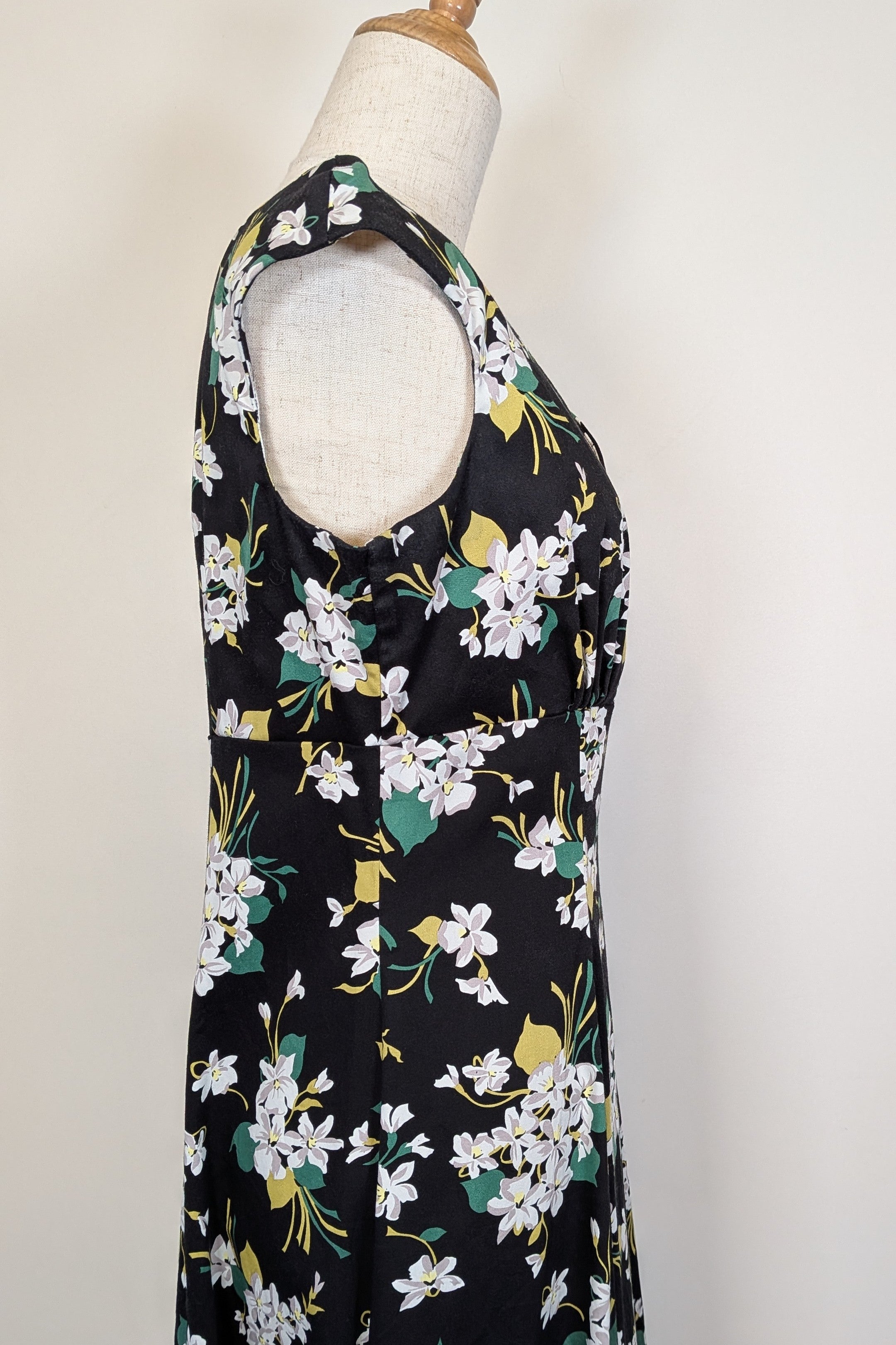 Retrospec'd Empire Floral Fit & Flare Dress Size 14