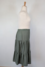 Liz Jordan Designer Collection Tiered Linen Skirt in Dusty Olive Size 18 BNWT RRP $129.99