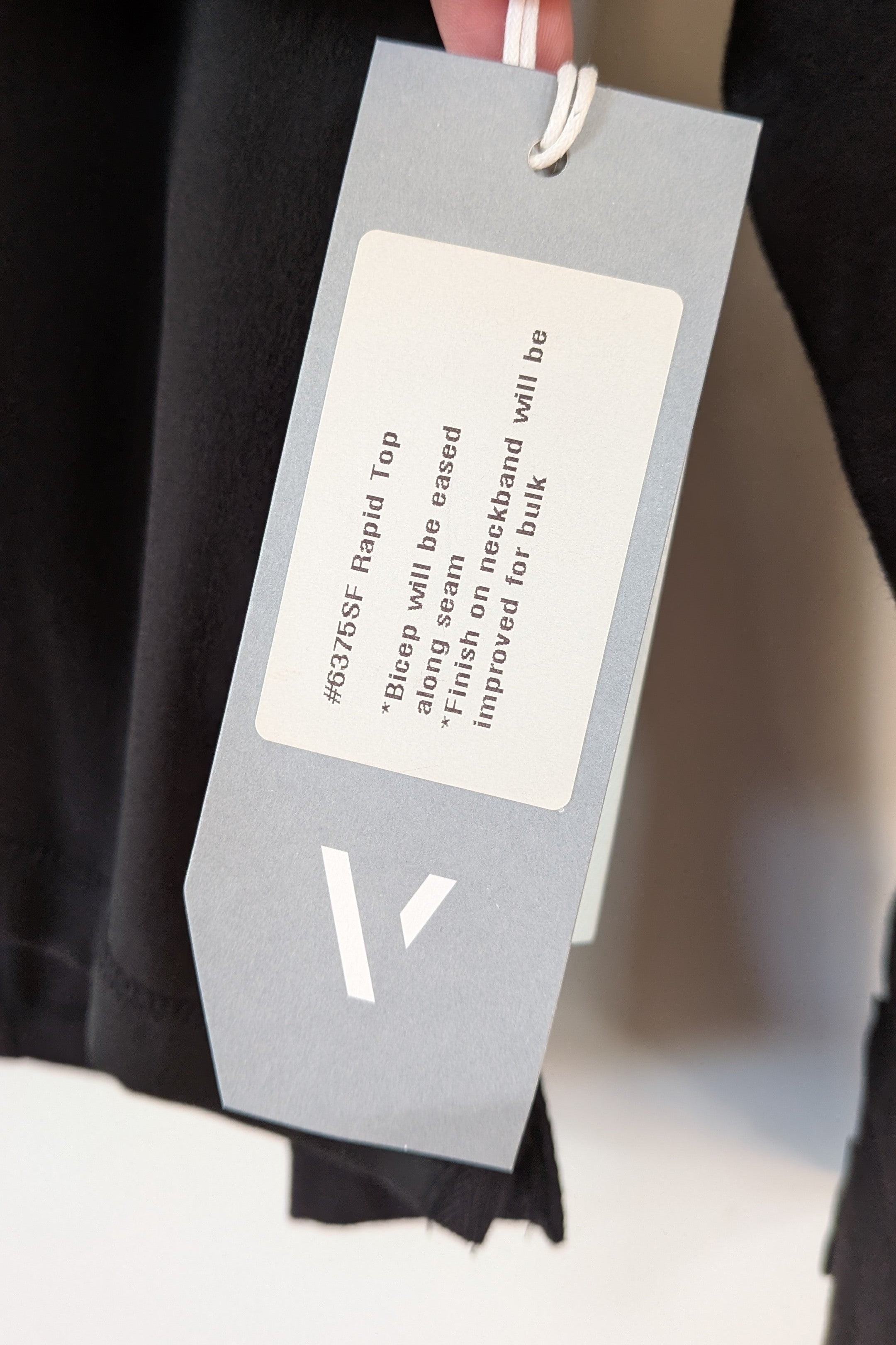 Verge Rapid Top in Black Size S BNWT RRP $200