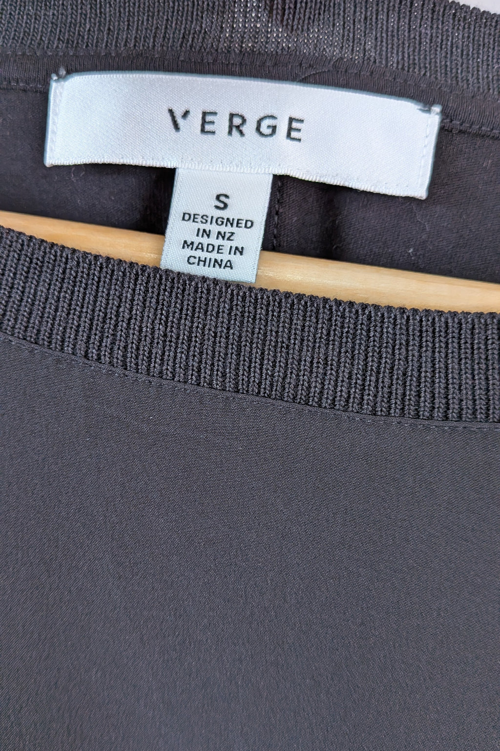 Verge Rapid Top in Black Size S BNWT RRP $200