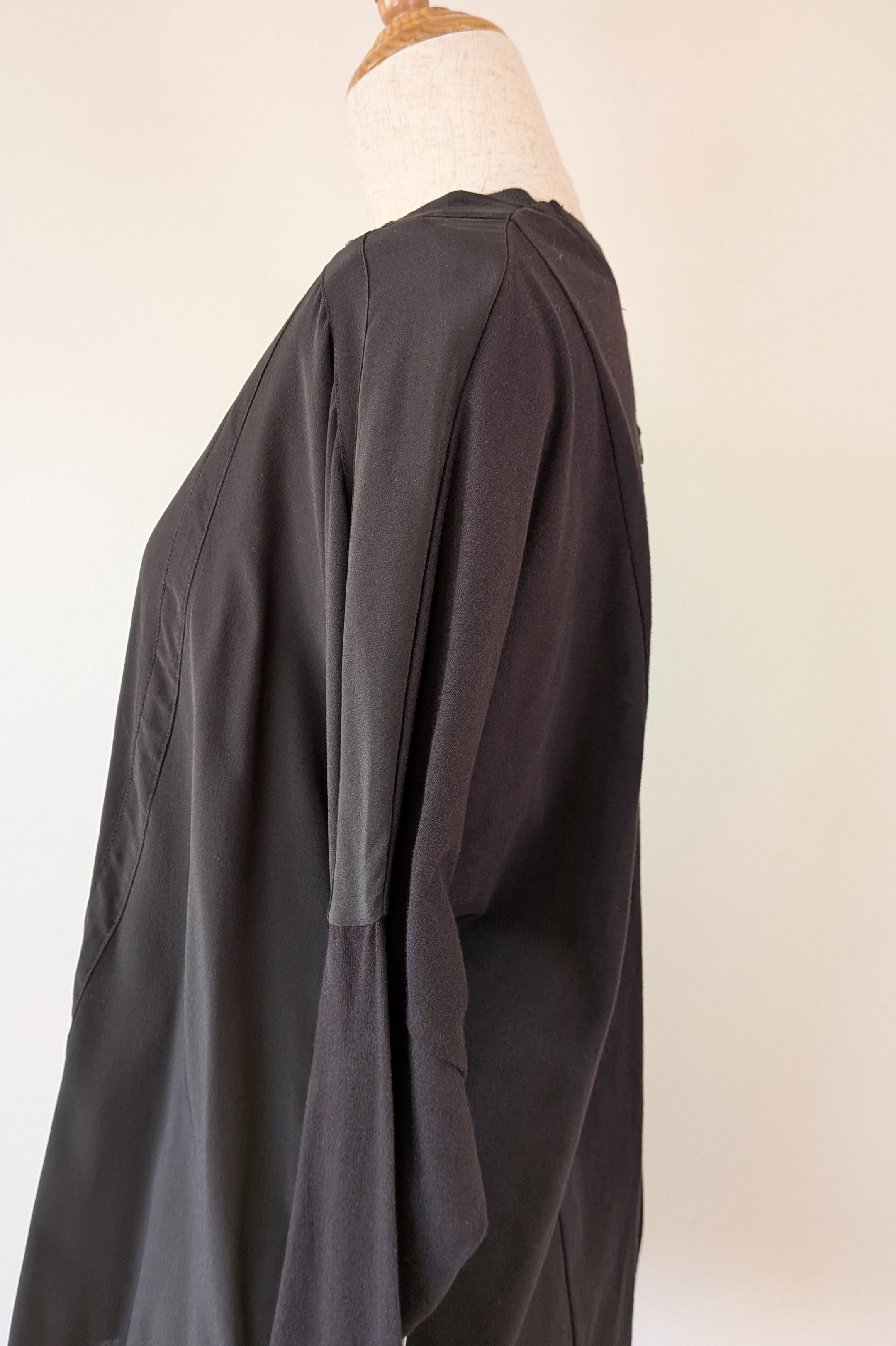 Verge Rapid Top in Black Size S BNWT RRP $200