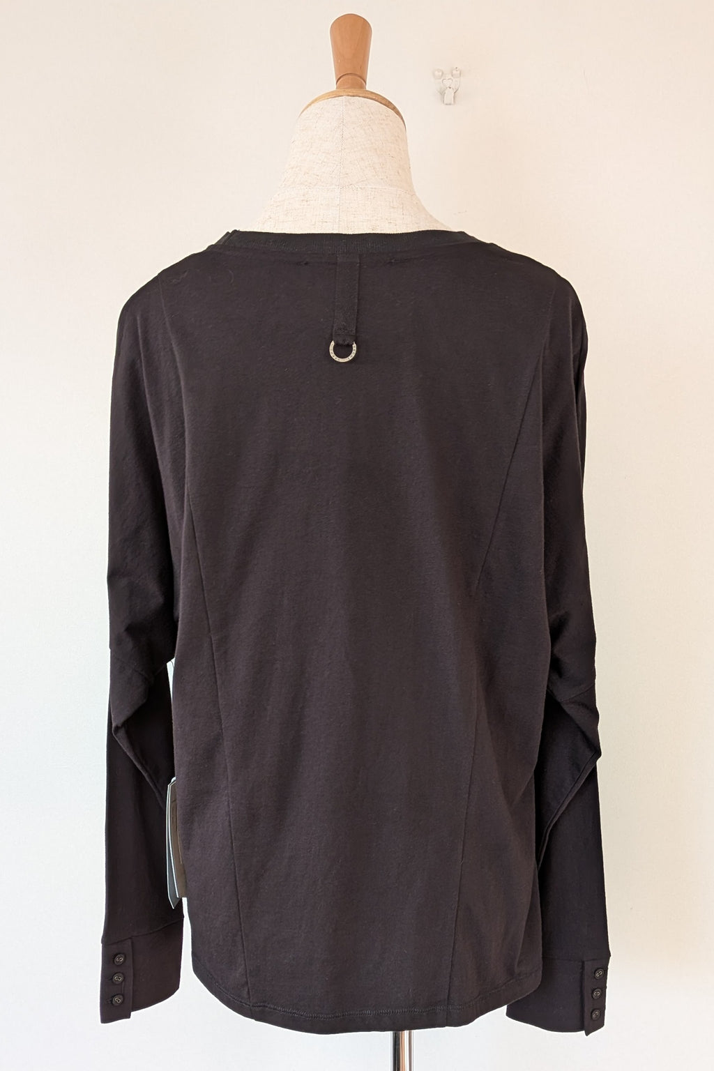 Verge Rapid Top in Black Size S BNWT RRP $200