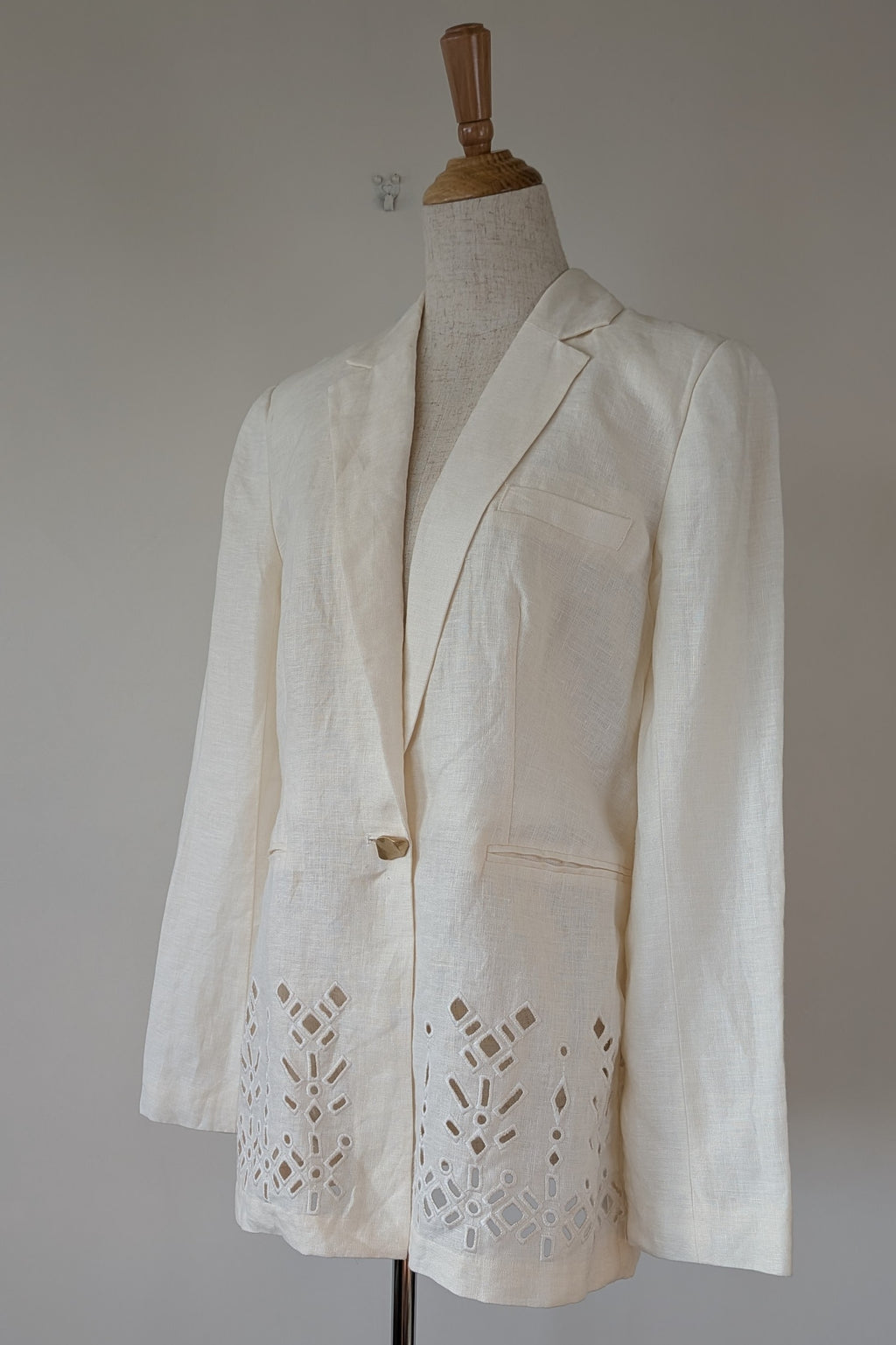 Aje Rosa Broderie Blazer in Ivory Size 10 BNWOT RRP $495