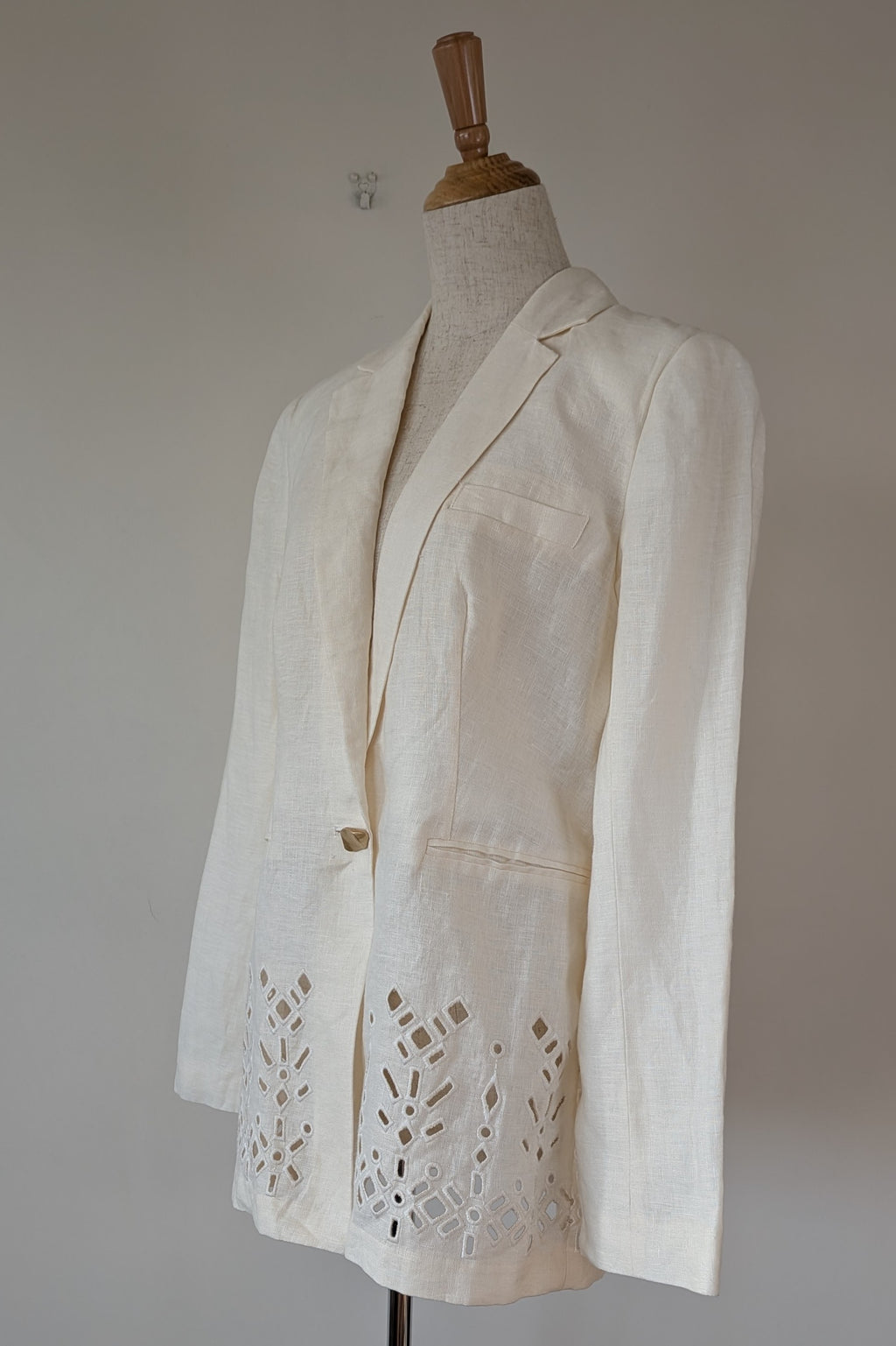 Aje Rosa Broderie Blazer in Ivory Size 10 BNWOT RRP $495