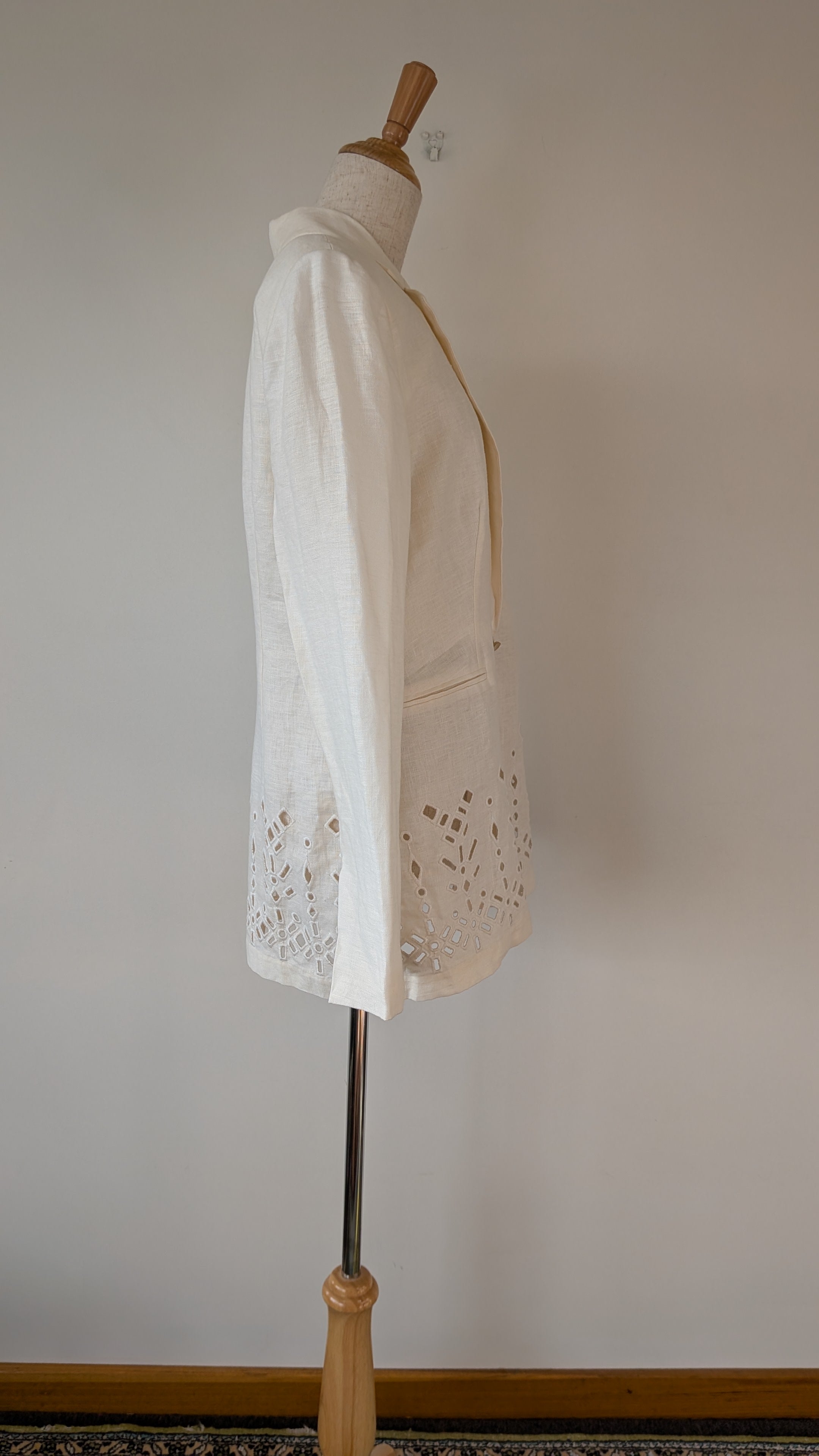 Aje Rosa Broderie Blazer in Ivory Size 10 BNWOT RRP $495
