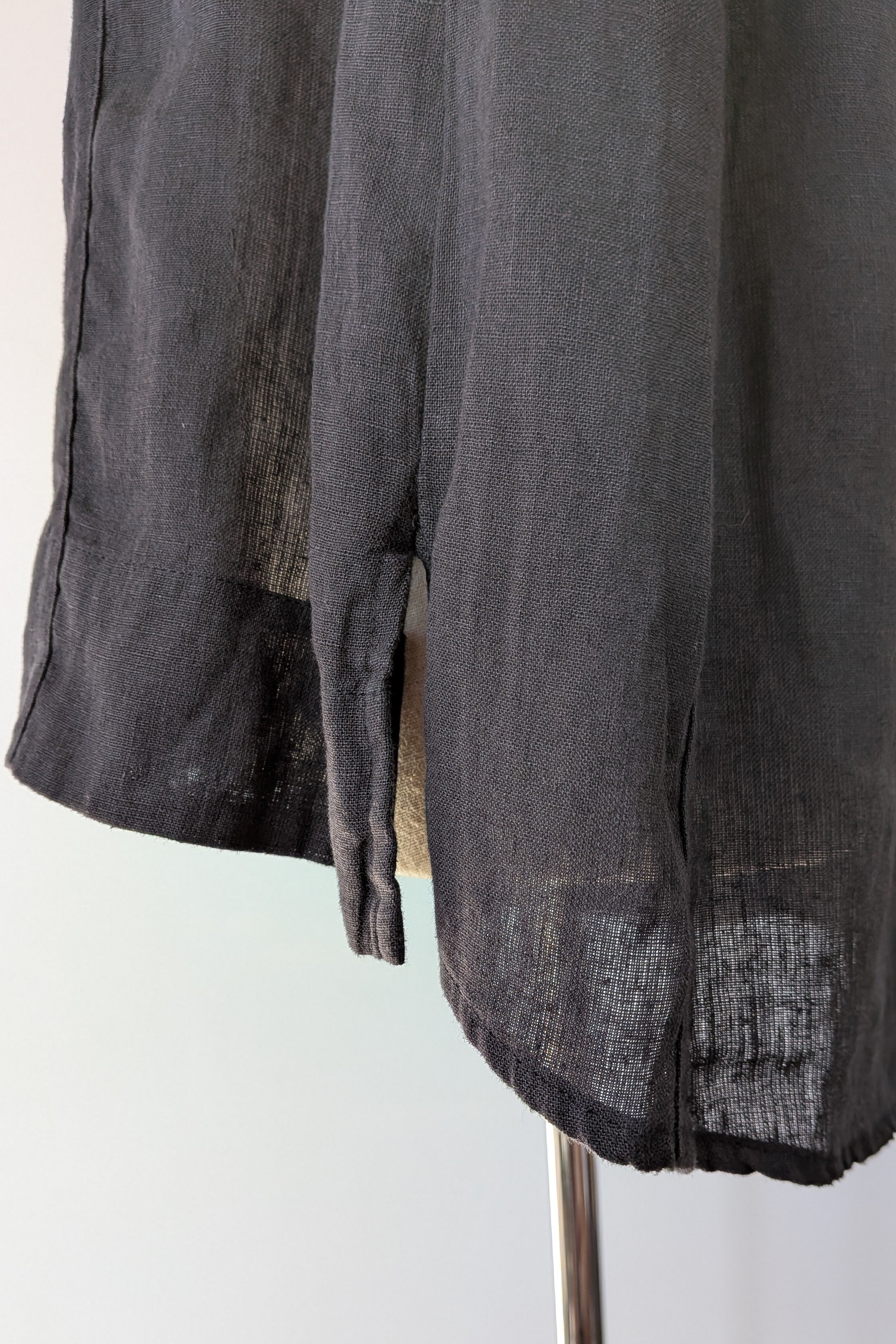 Worthier The Label Black 100% Linen Shirt Size M/L