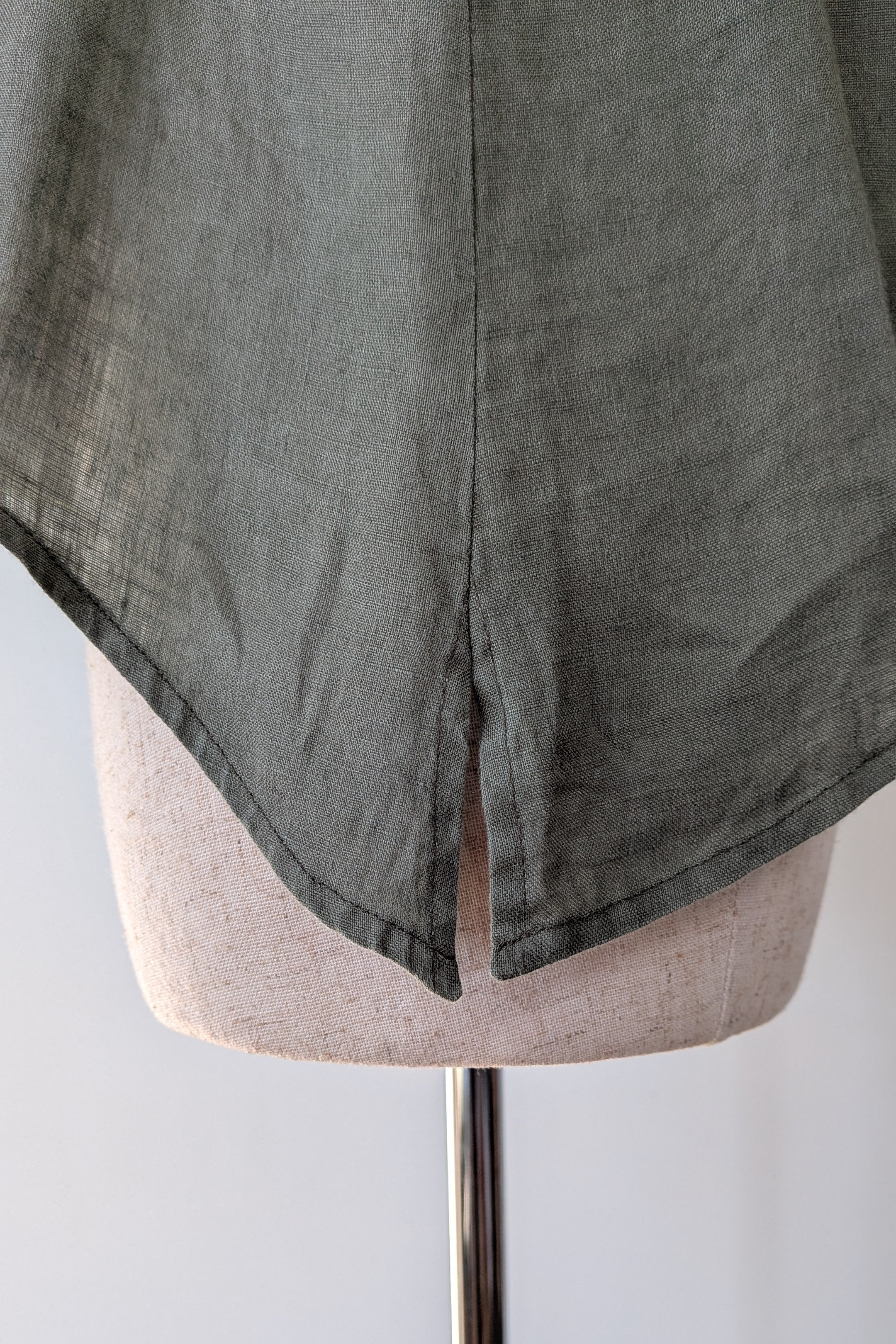 Alessandra Khaki 100% Linen Shirt Size XXS
