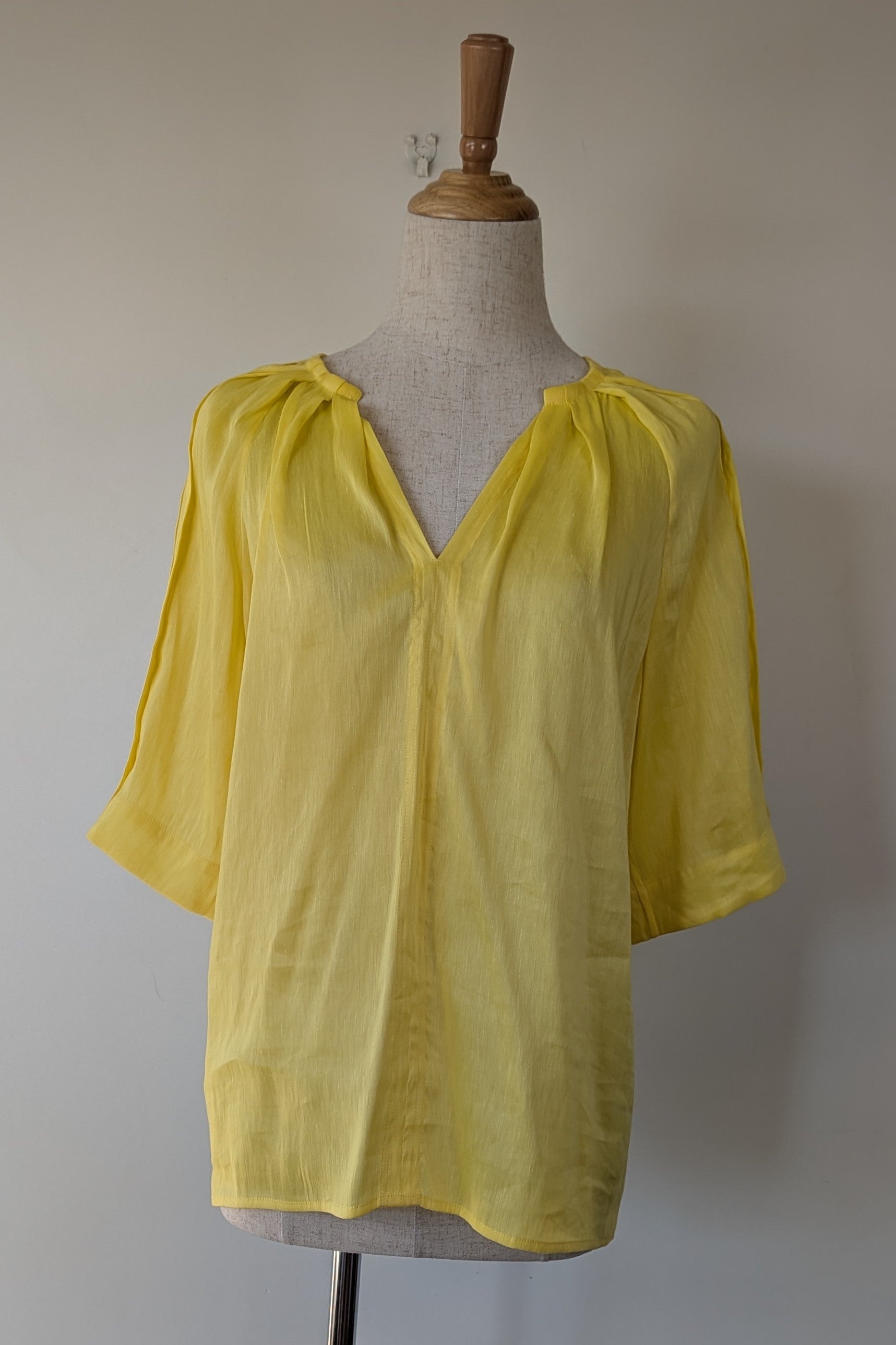 Country Road Short Sleeve Soft Popover in Daisy Size 10