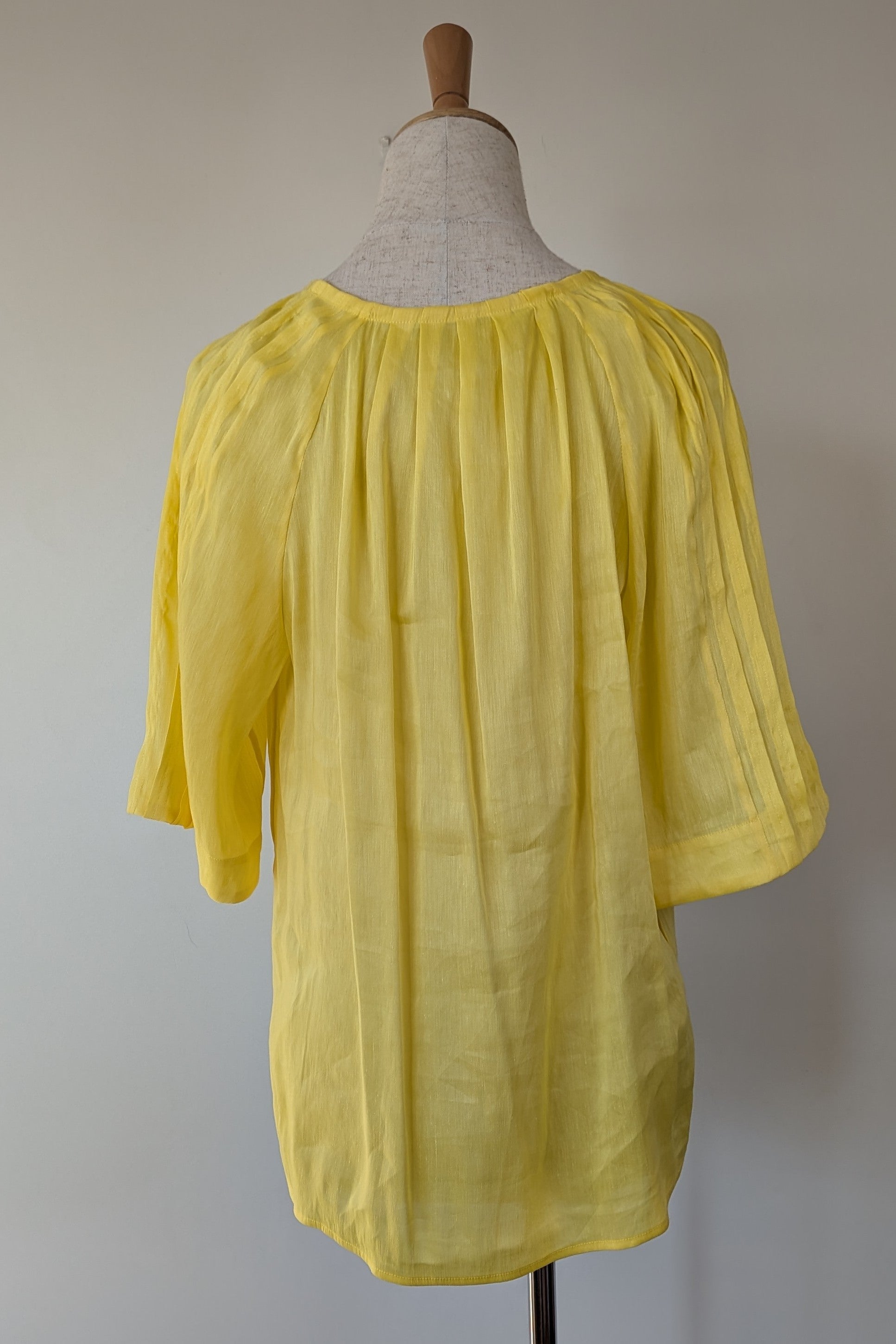 Country Road Short Sleeve Soft Popover in Daisy Size 10