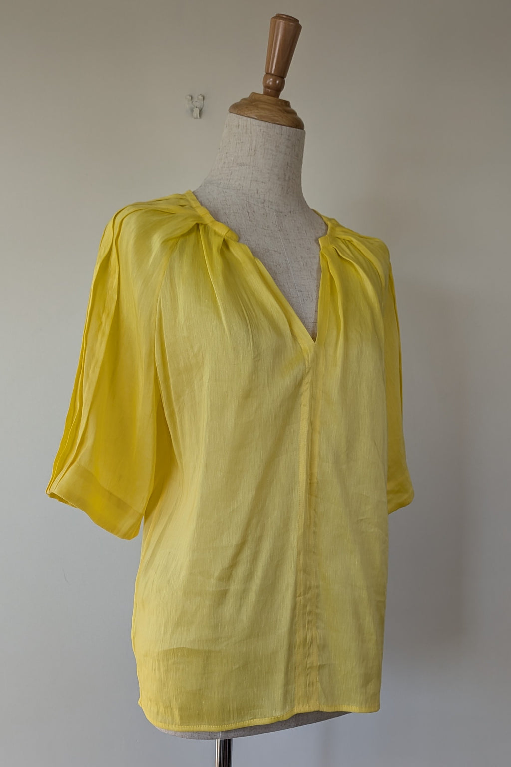 Country Road Short Sleeve Soft Popover in Daisy Size 10