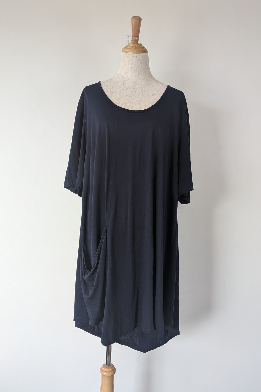 Taking Shape Nekesha Bamboo Tunic in Dark Indigo Size M BNWT RRP $109.95