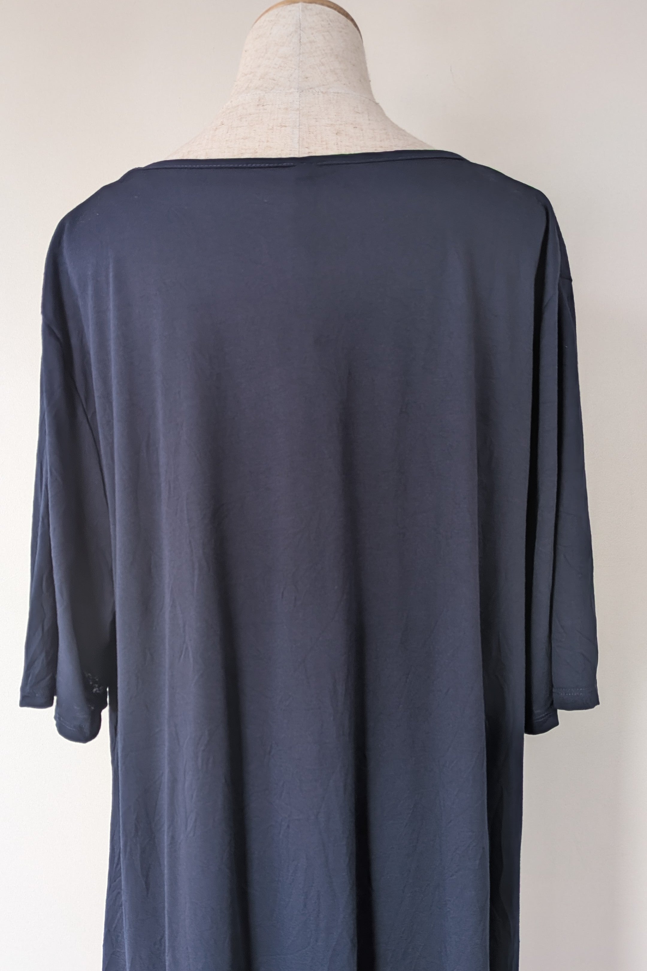 Taking Shape Nekesha Bamboo Tunic in Dark Indigo Size M BNWT RRP $109.95