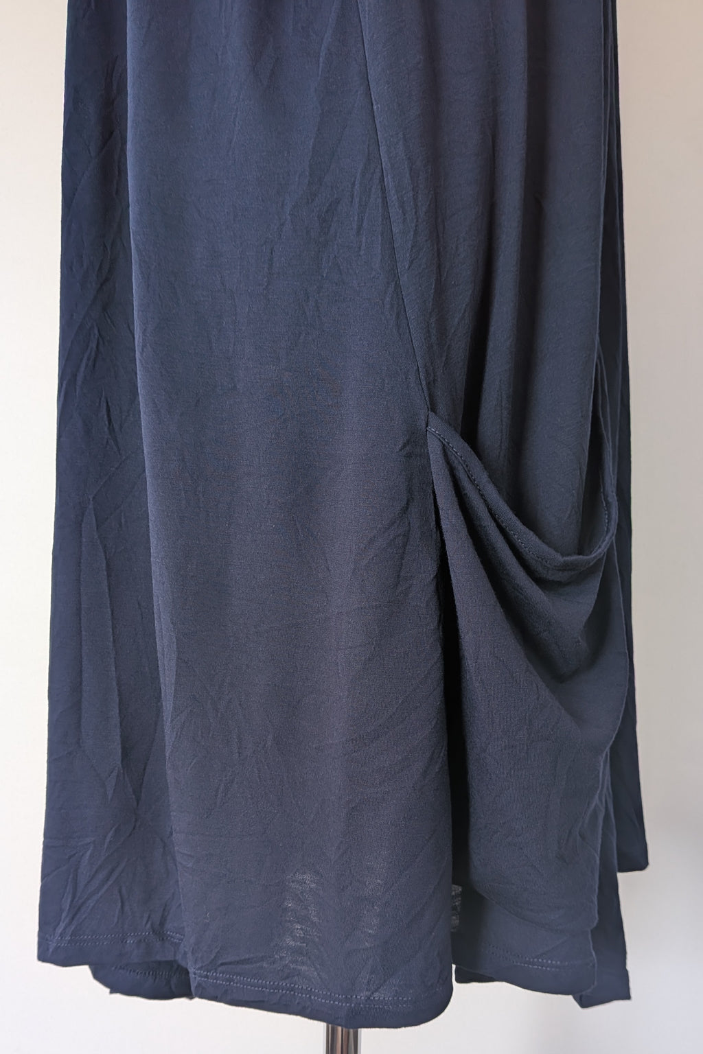 Taking Shape Nekesha Bamboo Tunic in Dark Indigo Size M BNWT RRP $109.95
