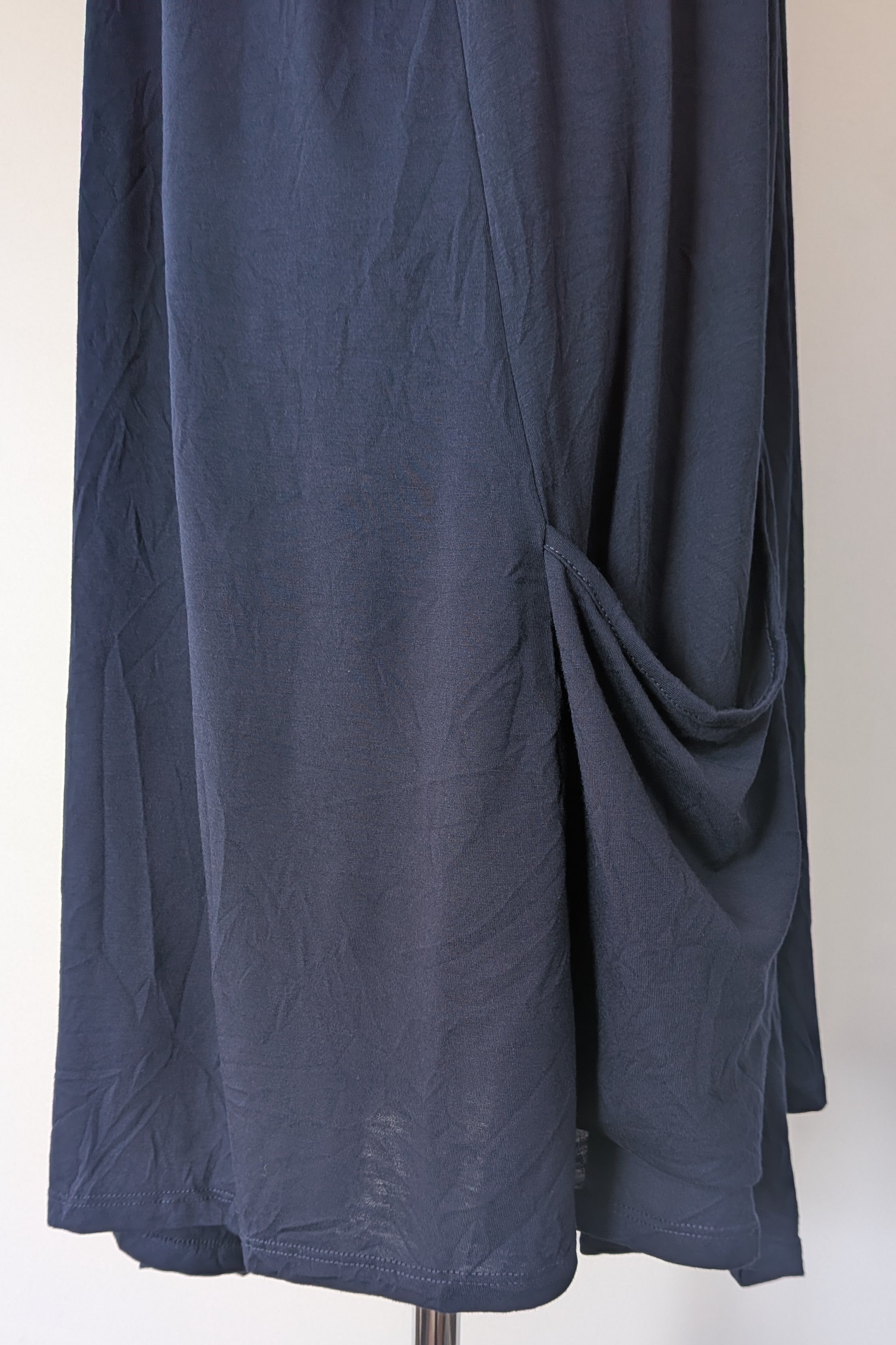 Taking Shape Nekesha Bamboo Tunic in Dark Indigo Size M BNWT RRP $109.95
