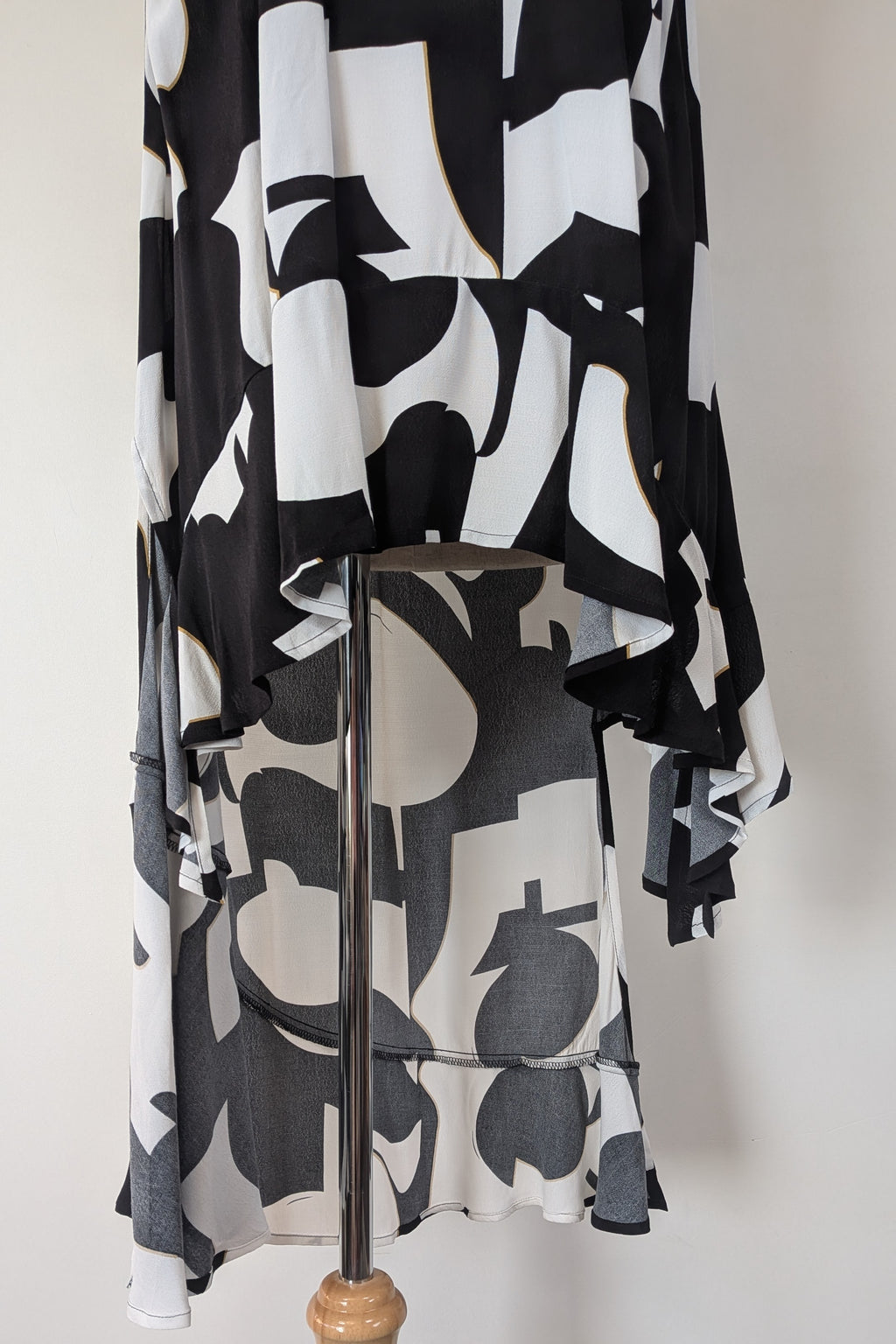 Virtuelle Parisian Asymmetrical Tunic Size 14 BNWT RRP $109.95