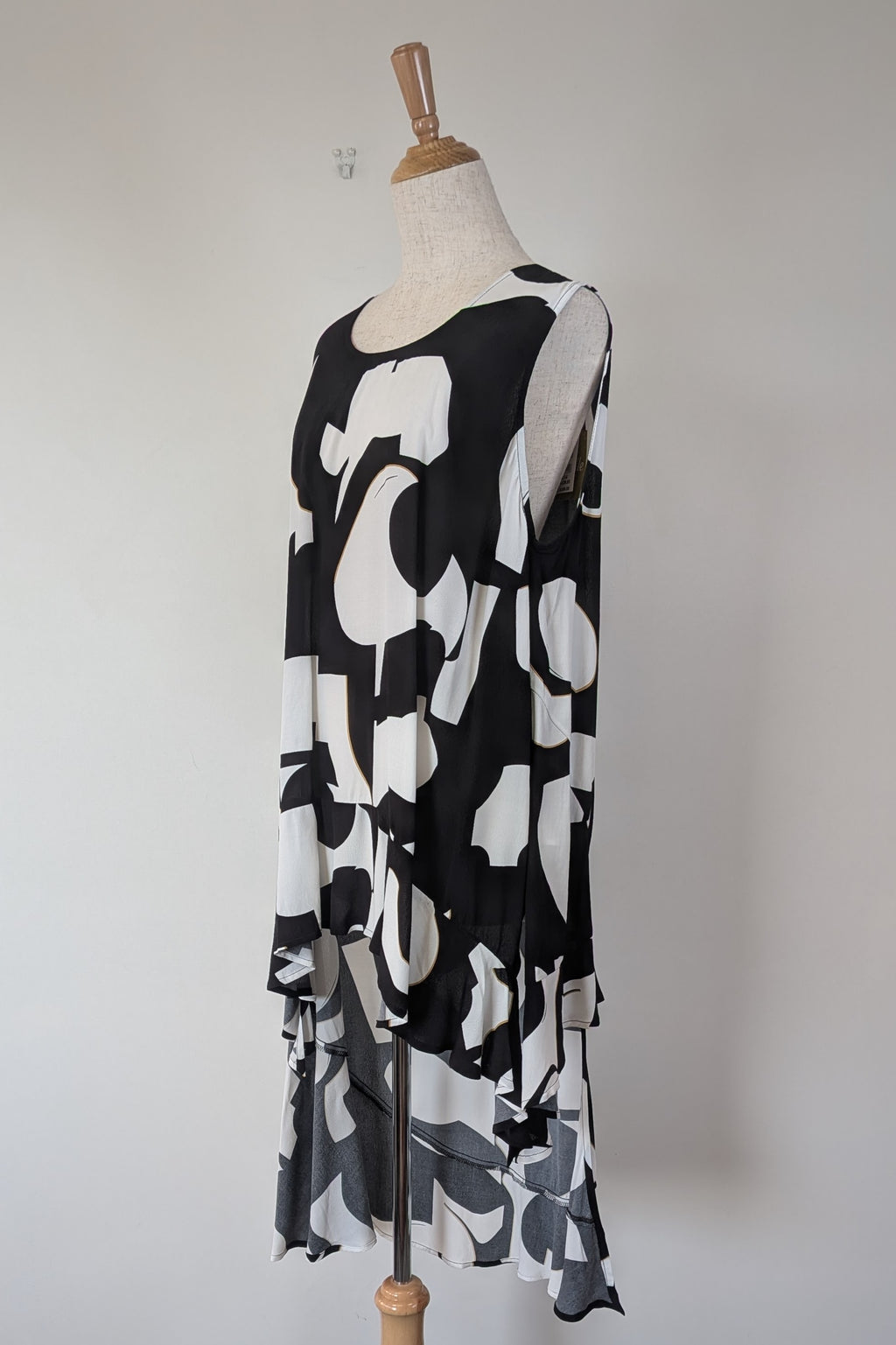 Virtuelle Parisian Asymmetrical Tunic Size 14 BNWT RRP $109.95