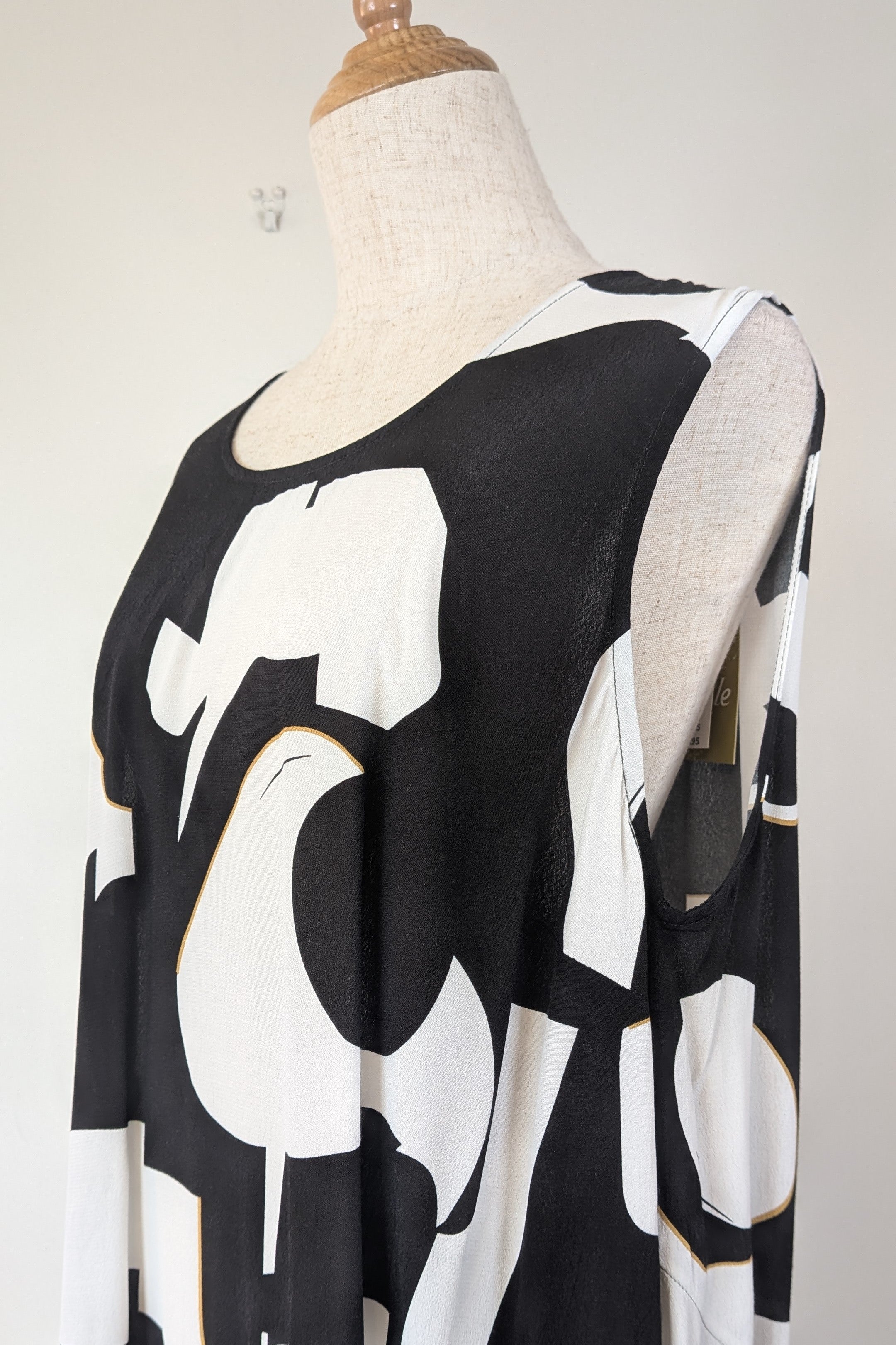 Virtuelle Parisian Asymmetrical Tunic Size 14 BNWT RRP $109.95