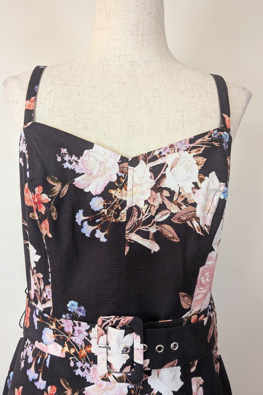 Portmans Black Spring Garden Dress Size 10 BNWT RRP $149.95