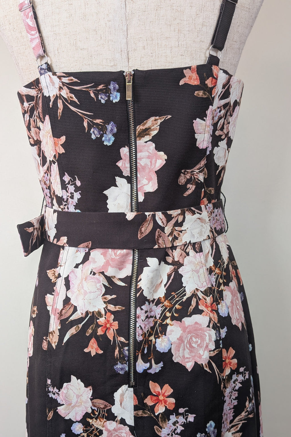 Portmans Black Spring Garden Dress Size 10 BNWT RRP $149.95