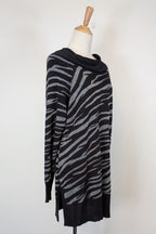 Liz Jordan Designer Collection Roll Neck Zebra Jumper in Black Size L BNWT RRP $139.95