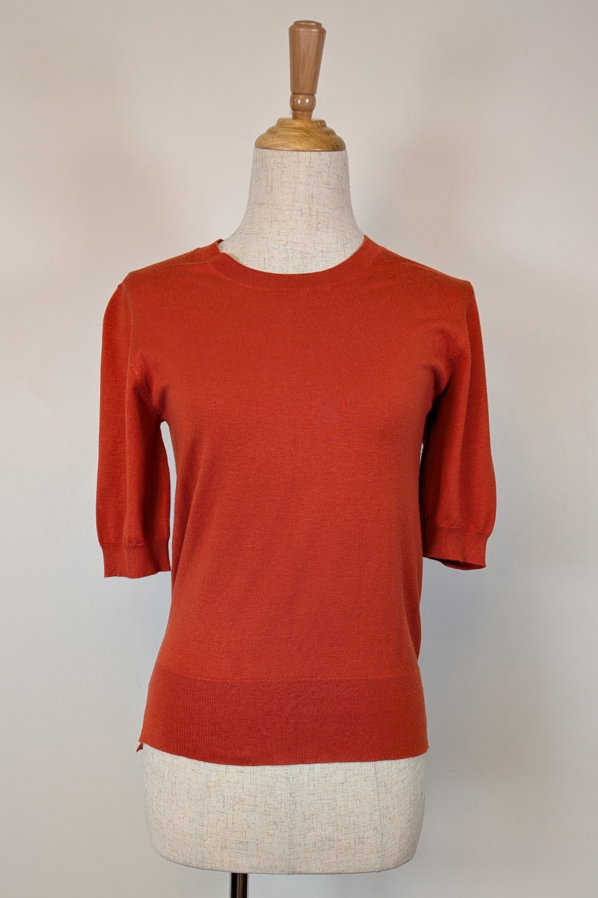 Veronika Maine Elbow Sleeve Round Knit in Pumpkin Size M