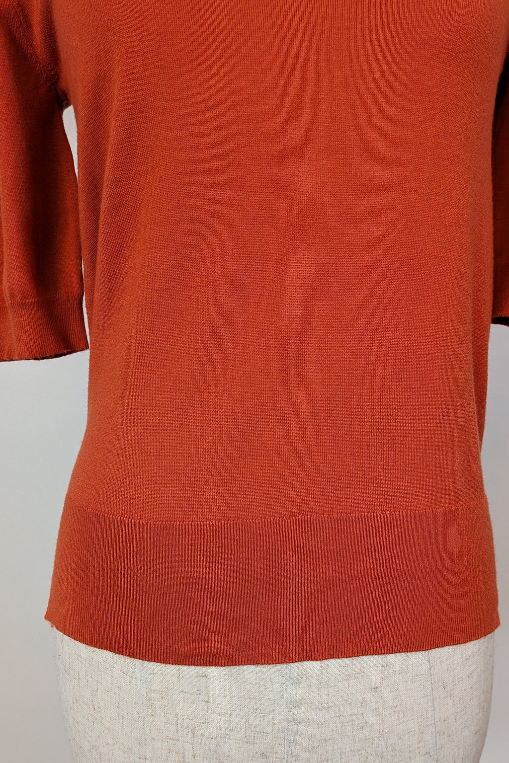 Veronika Maine Elbow Sleeve Round Knit in Pumpkin Size M