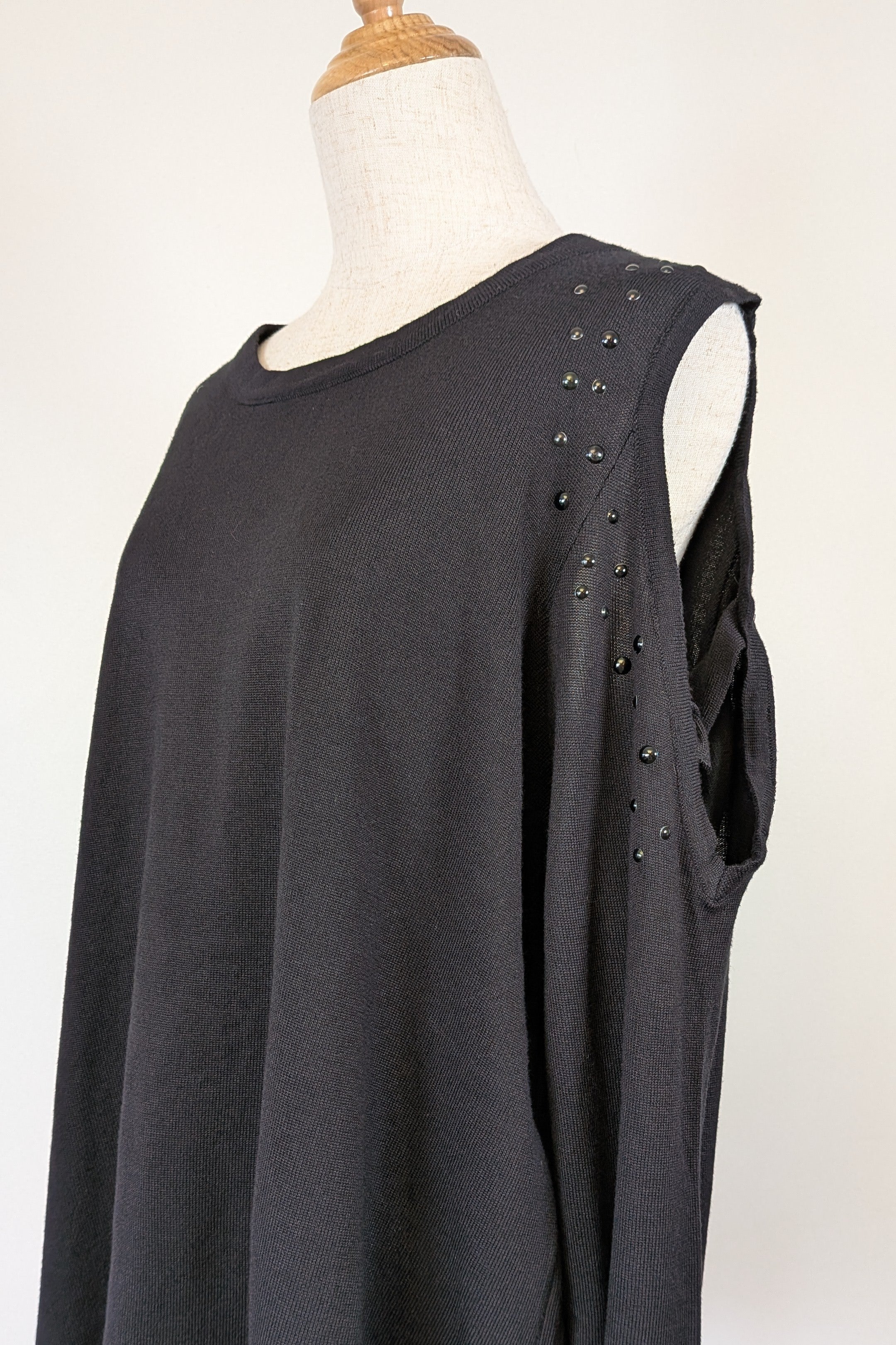 Beme Black 3/4 Cold Shoulder Jumper Size 16 BNWT RRP $79.95