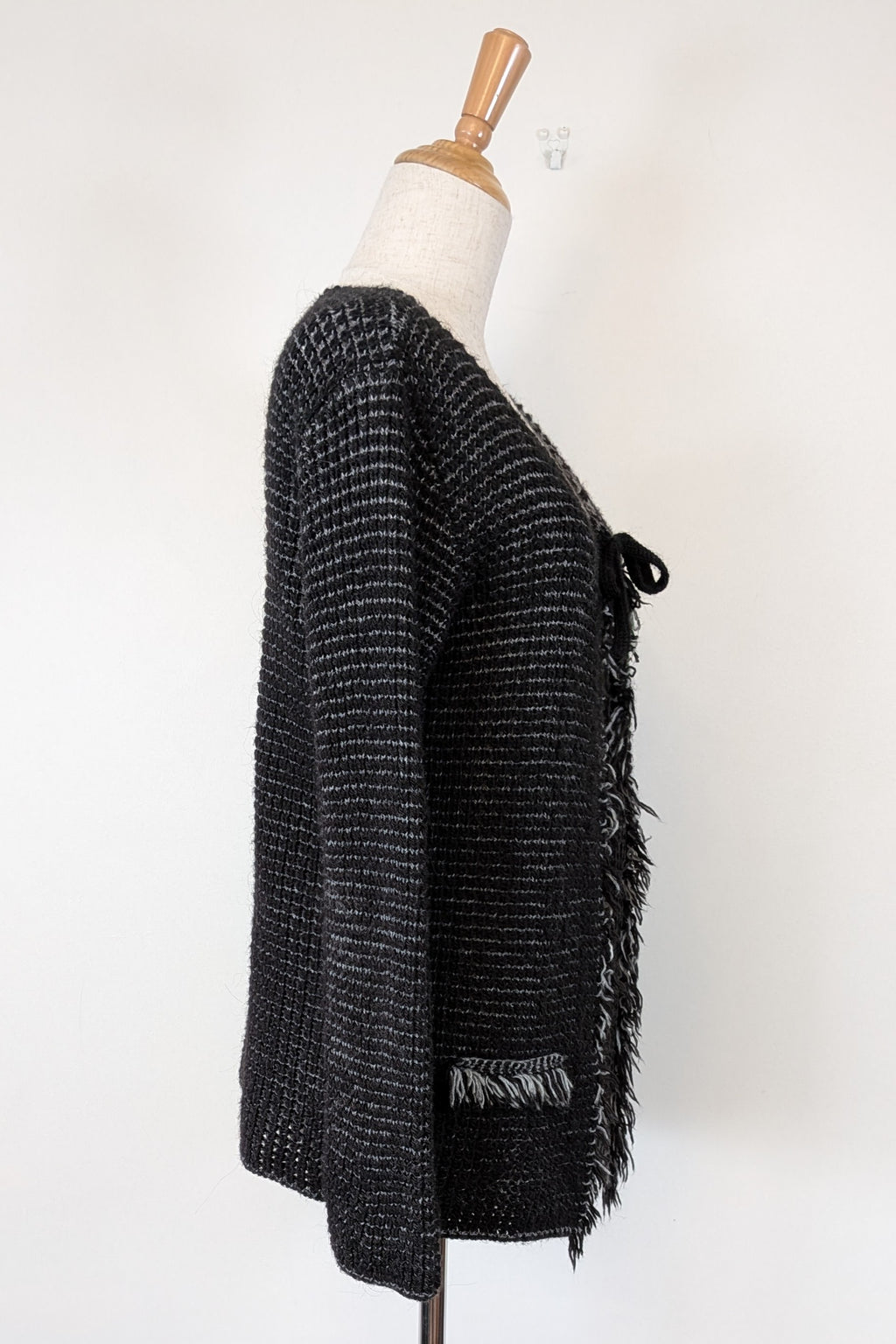 Vintage 90s/Y2K Made in Italy Frayed Fringe Knit Cardigan Size M