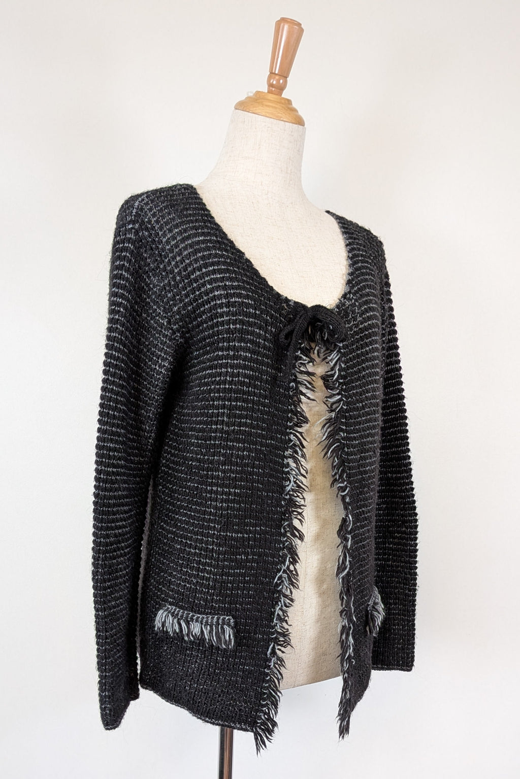 Vintage 90s/Y2K Made in Italy Frayed Fringe Knit Cardigan Size M