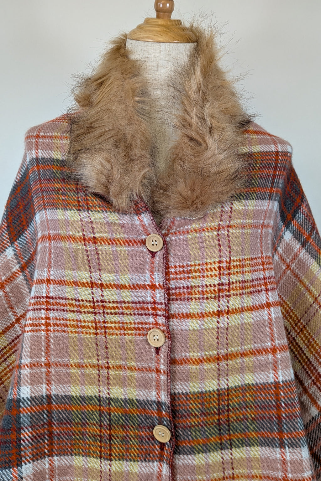 Plaid Faux Fur Collar Plaid Shawl Size S/M