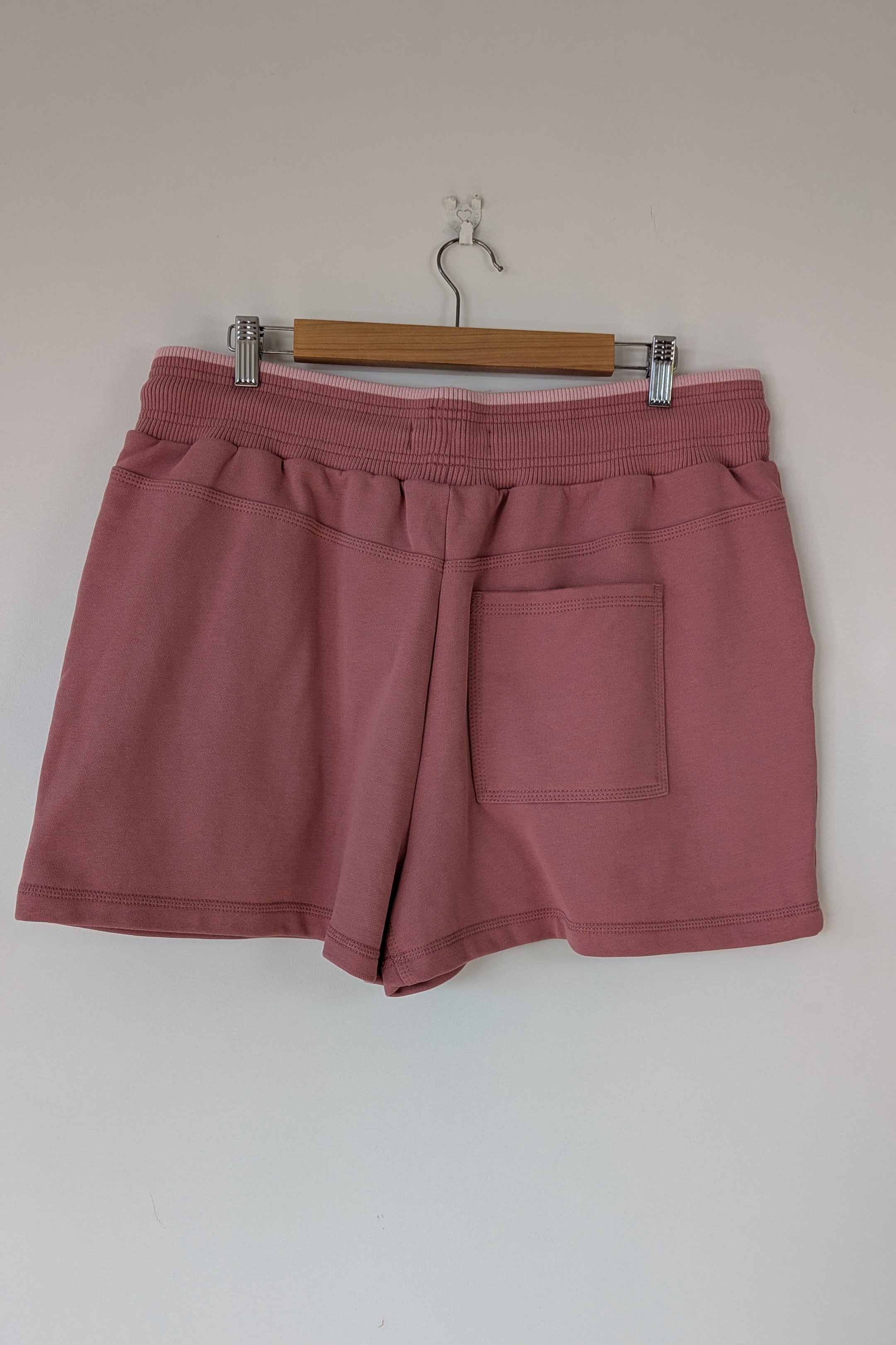 Aje Athletica Signature Logo Sweat Shorts in Rose Quartz Size 16 BNWT RRP $115