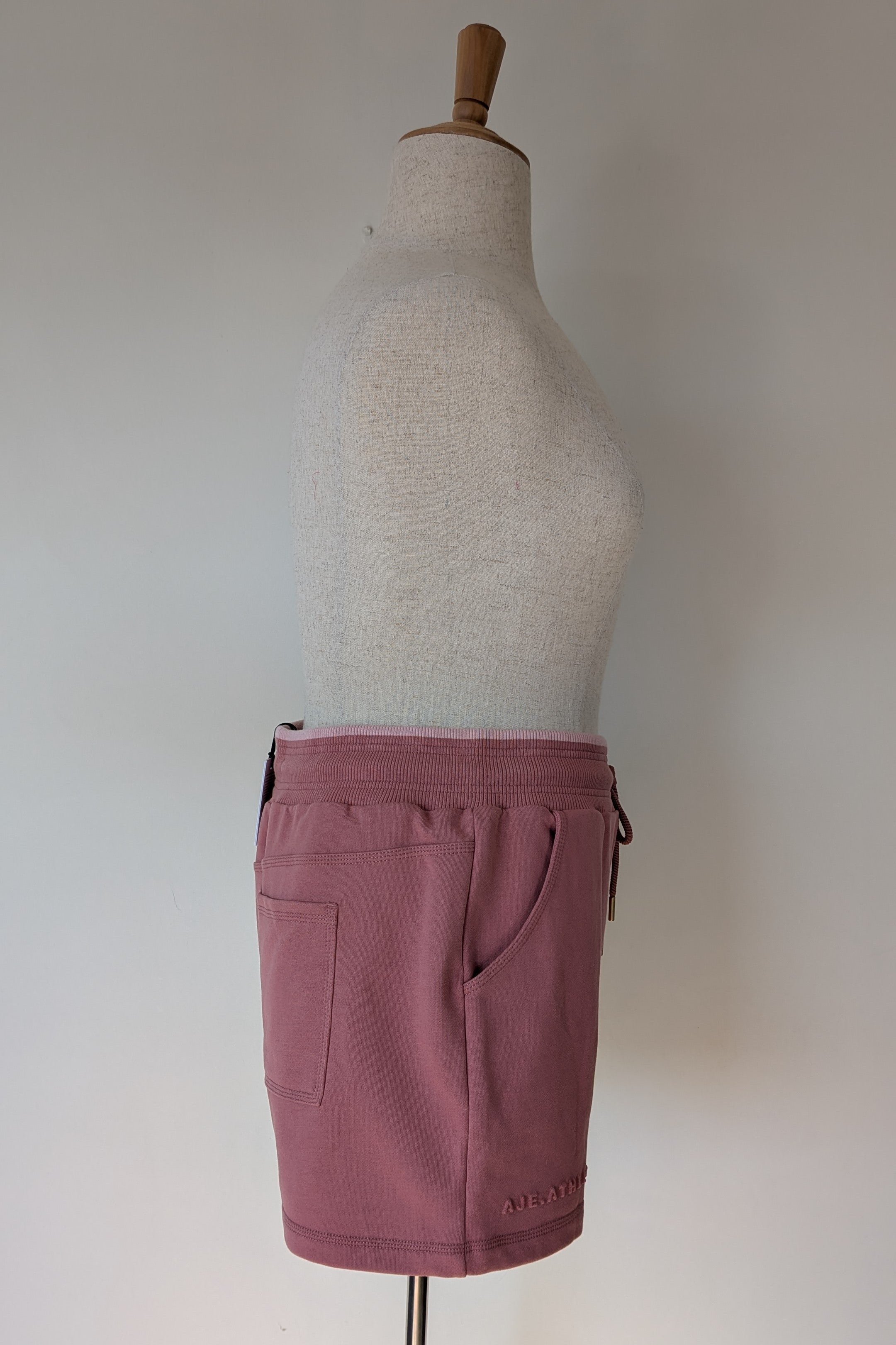 Aje Athletica Signature Logo Sweat Shorts in Rose Quartz Size 16 BNWT RRP $115