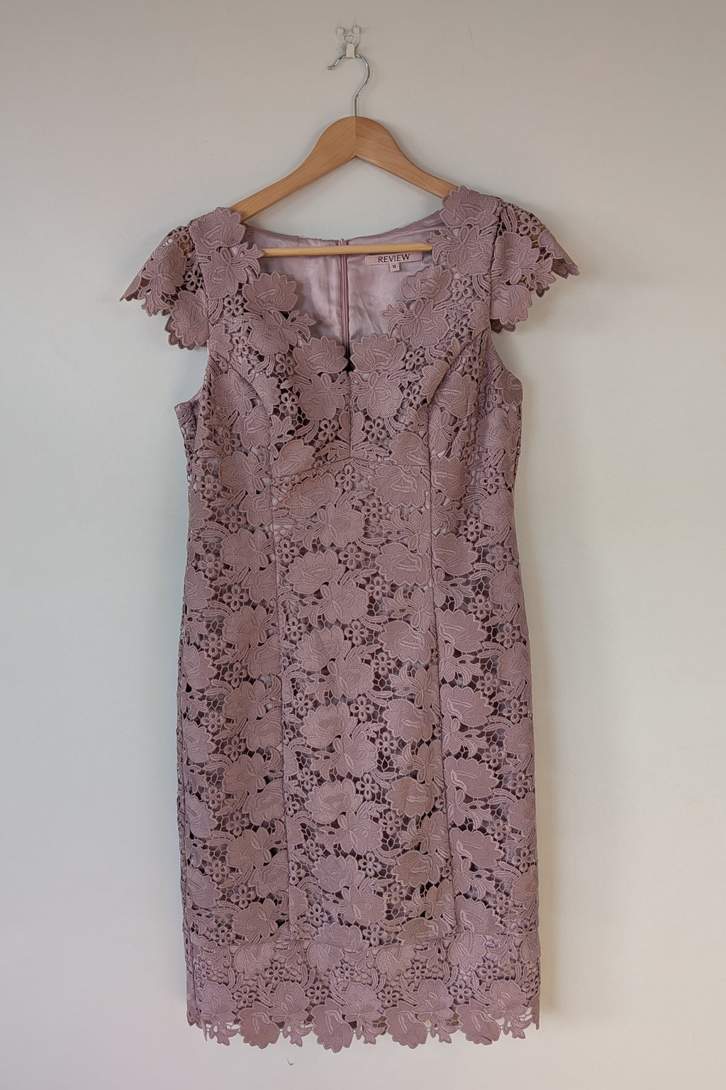 Review Dusty Pink Lace Dress Size 12