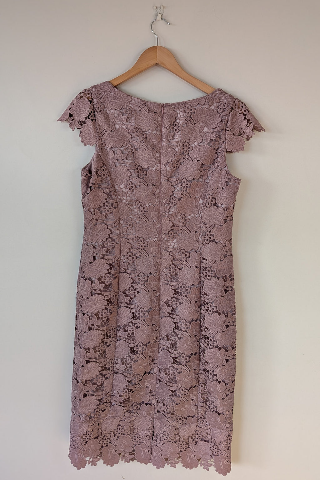 Review Dusty Pink Lace Dress Size 12