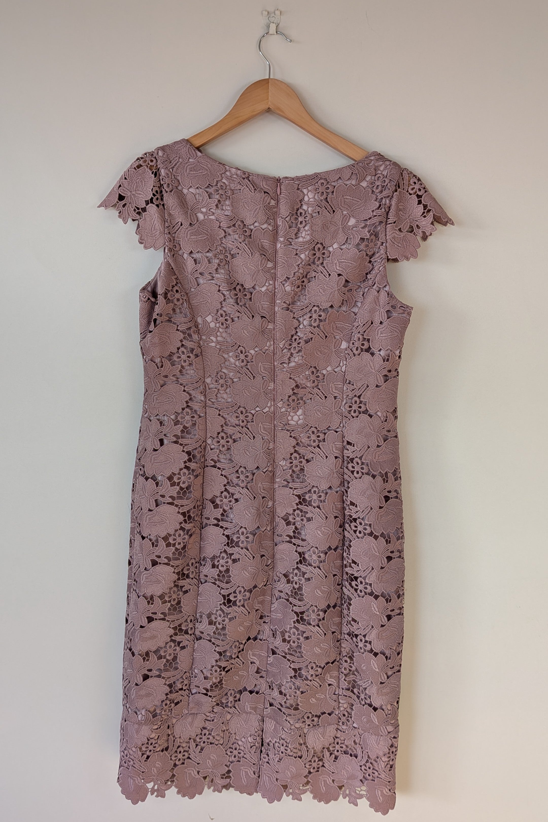 Review Dusty Pink Lace Dress Size 12