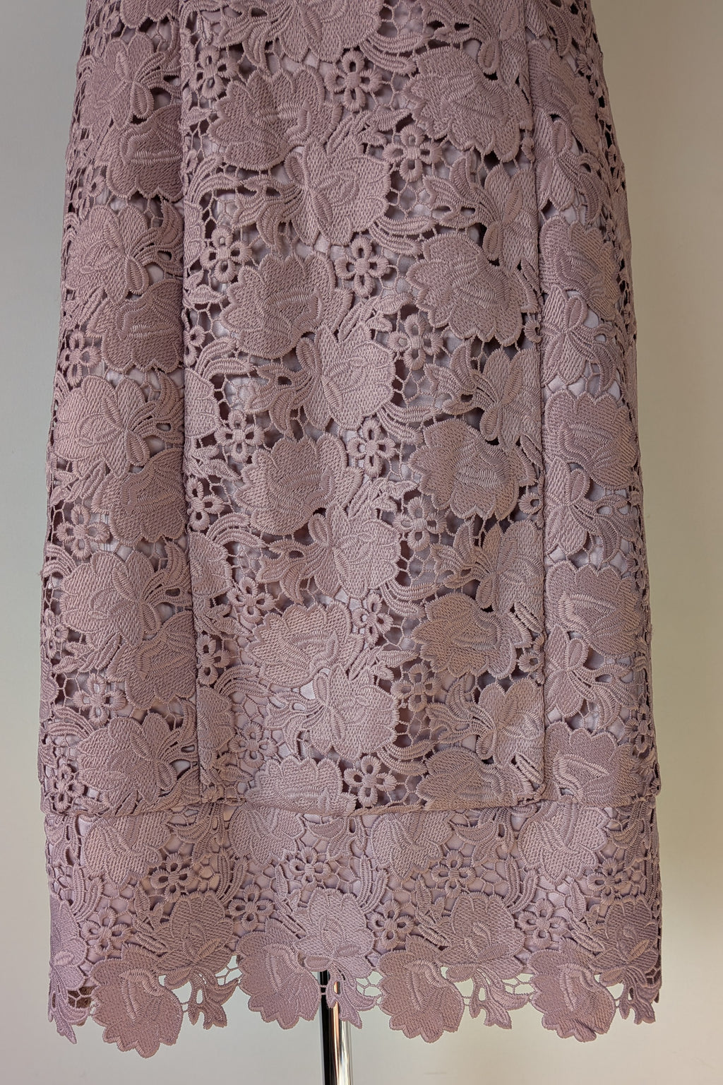 Review Dusty Pink Lace Dress Size 12