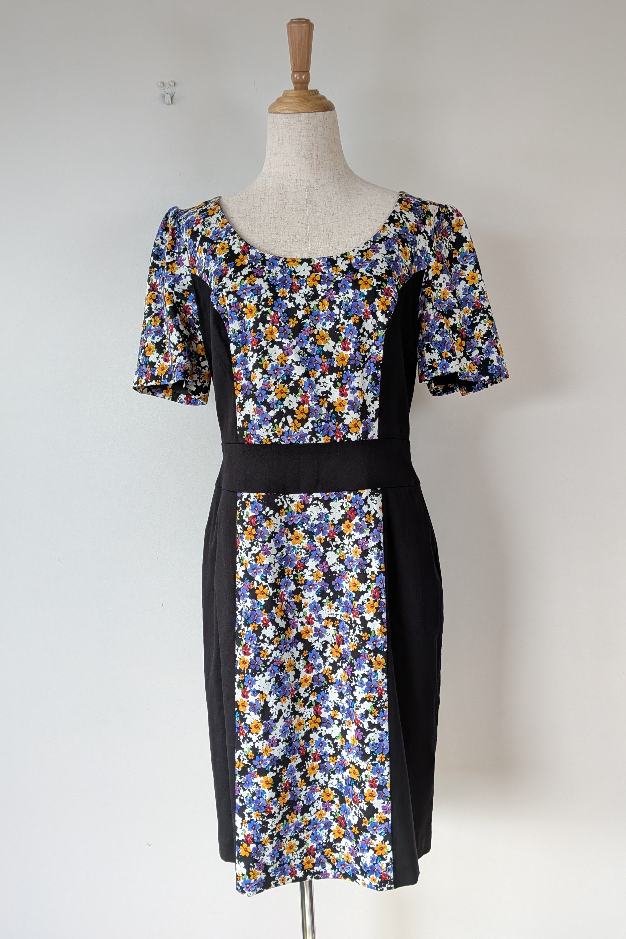 Review Ditsy Floral Print Contrast Panel Sheath Dress Size 14