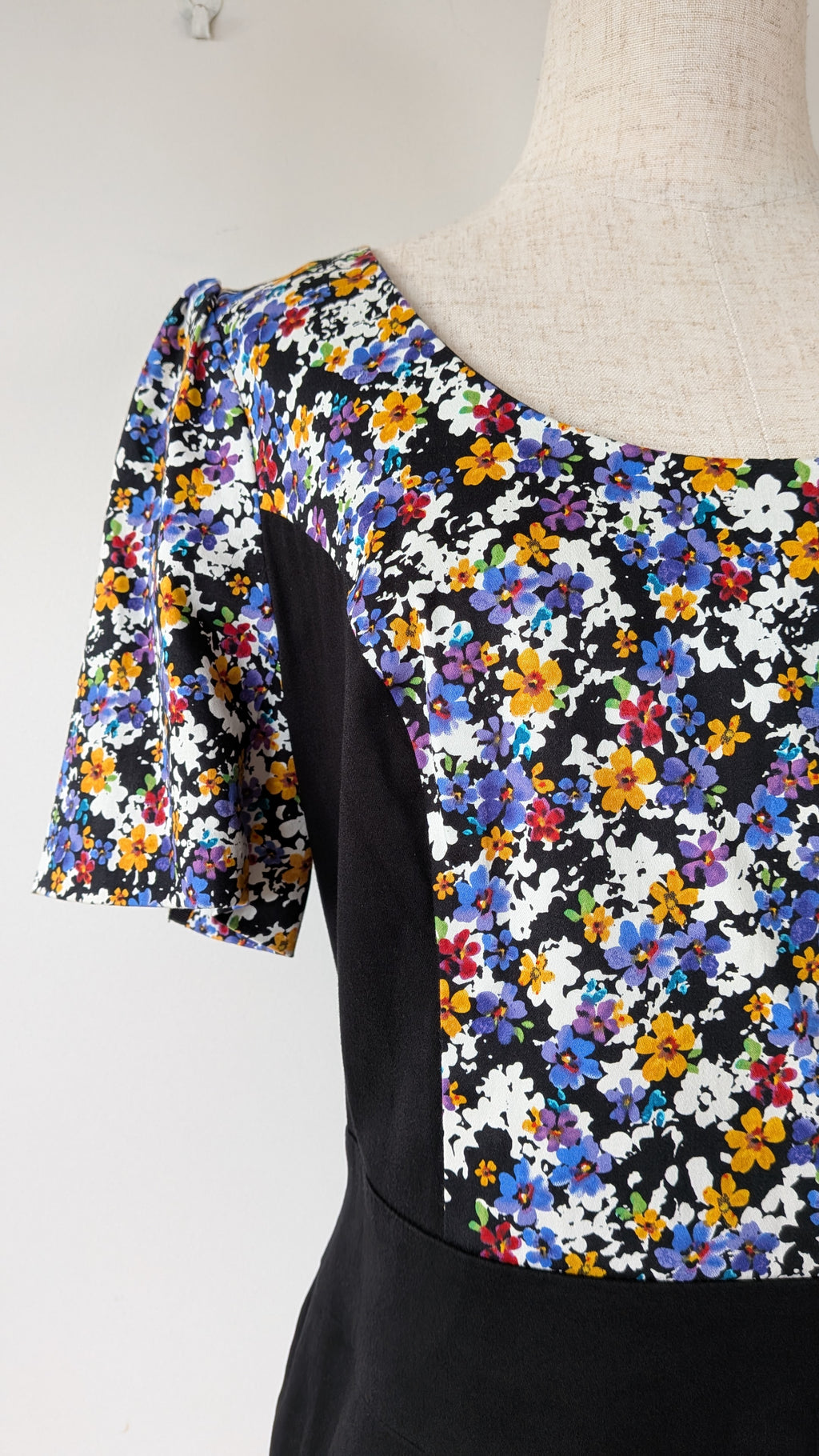 Review Ditsy Floral Print Contrast Panel Sheath Dress Size 14