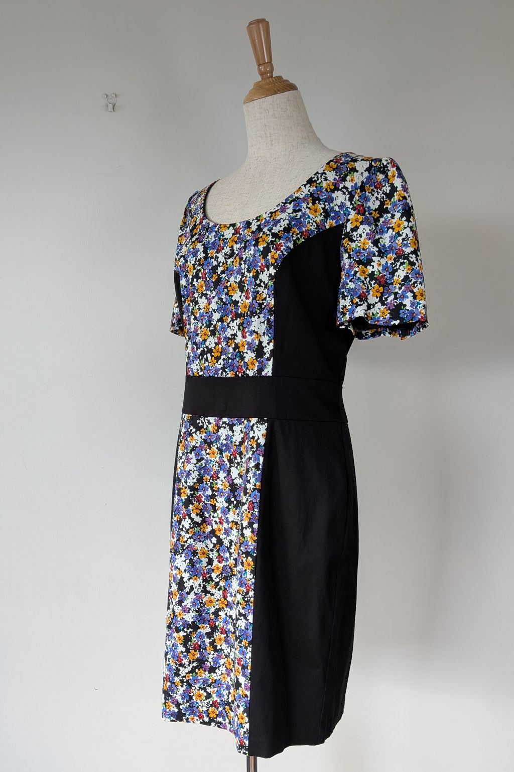 Review Ditsy Floral Print Contrast Panel Sheath Dress Size 14